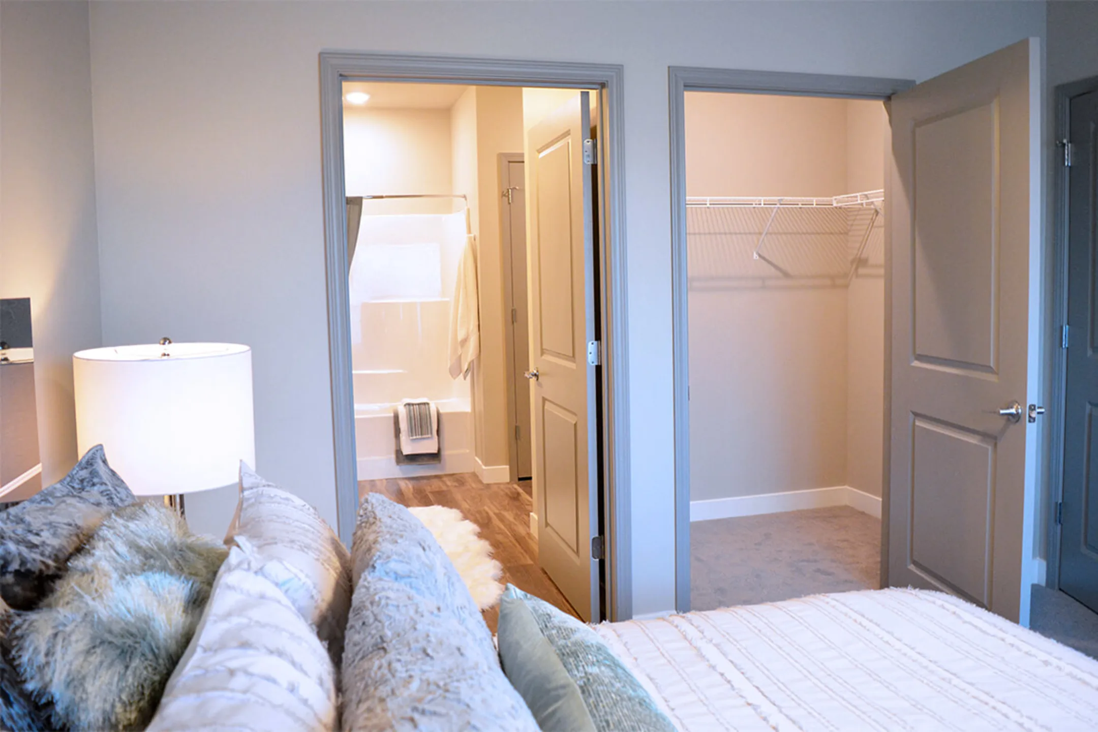 5300 Centre Apartments - Saint Peters, MO