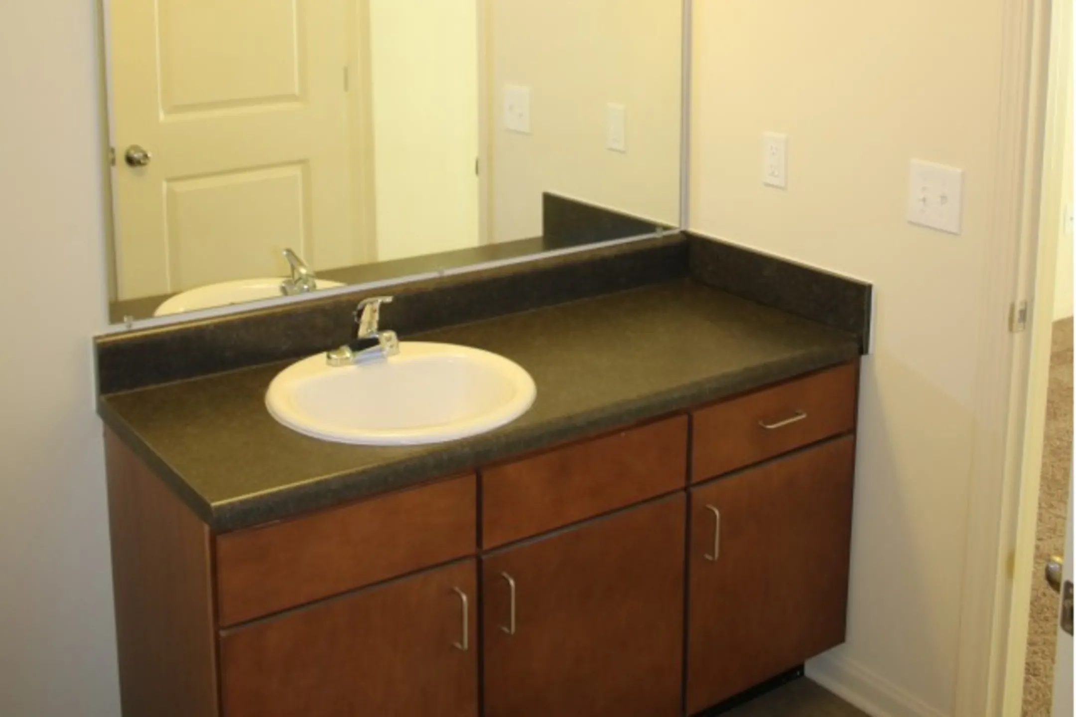 Raines East 103 Young Rd Bolivar, TN Apartments for Rent Rent.