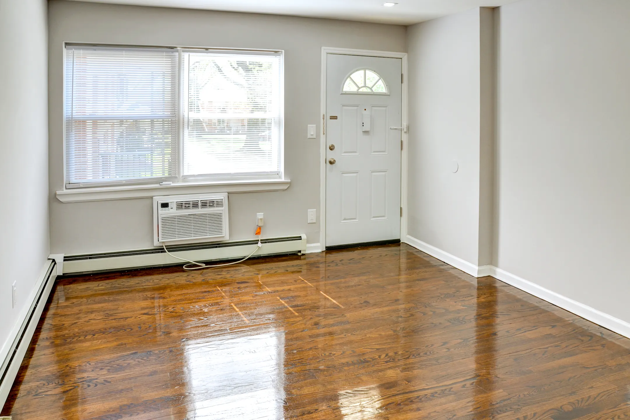 Apartments Apartments North Brunswick, NJ 08902