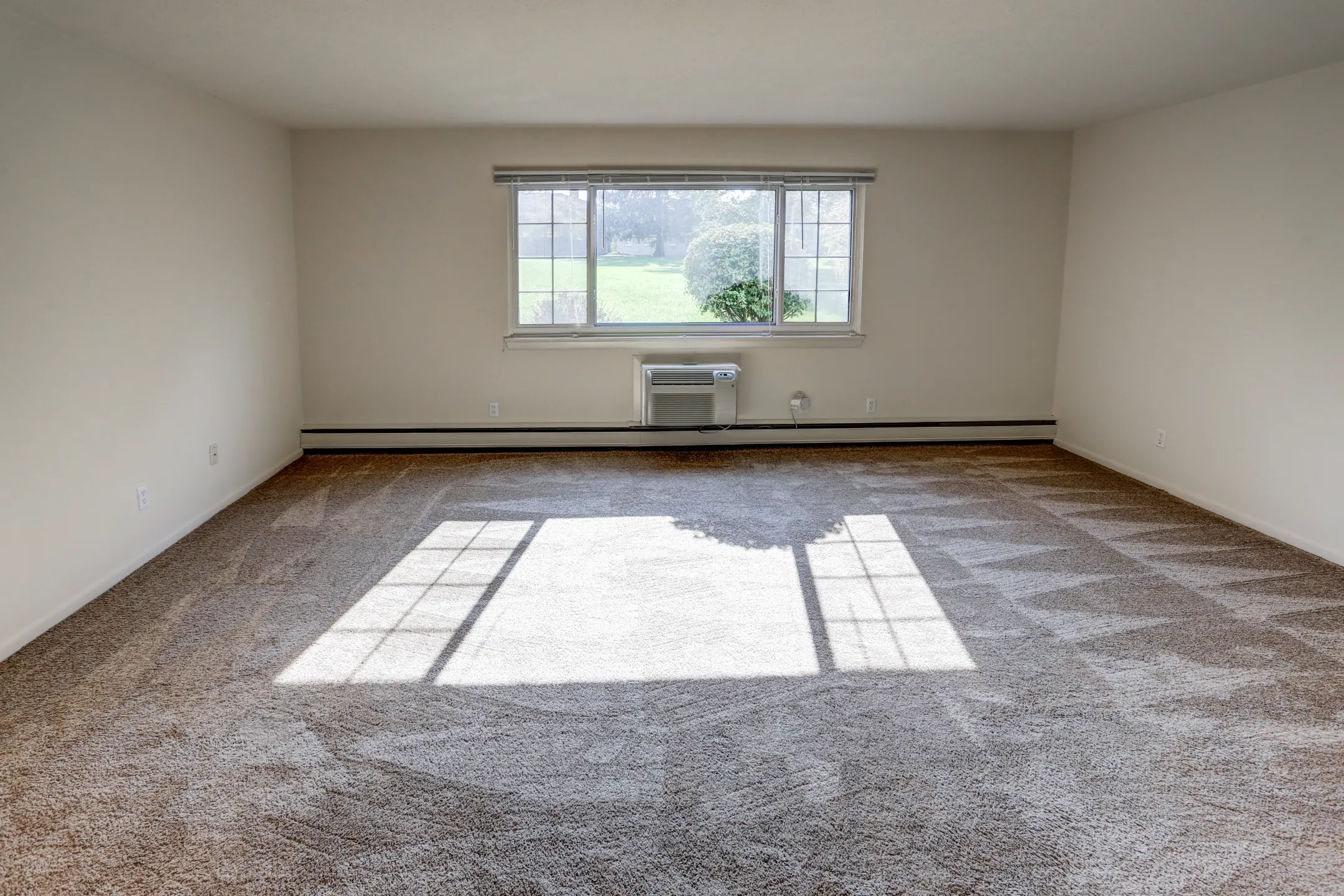 Pittsford Village Estates 1 Colonial Parkway Pittsford, NY