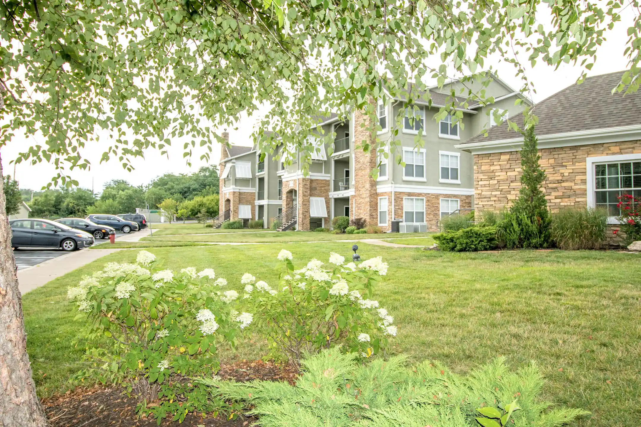 The Vintage At Zona Rosa 8811 Congress Avenue Kansas City, MO