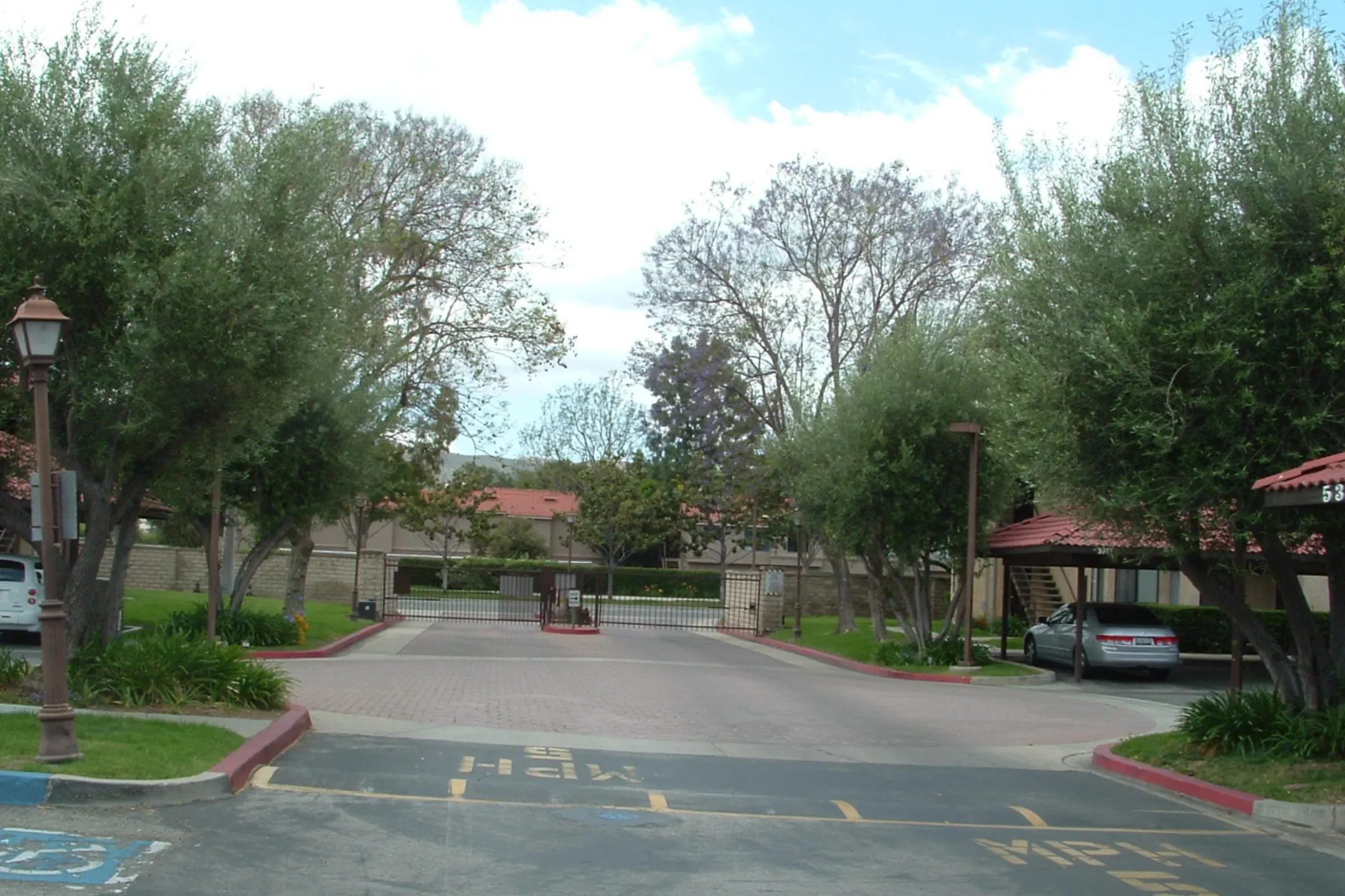 Baywood Apartments - Simi Valley, CA