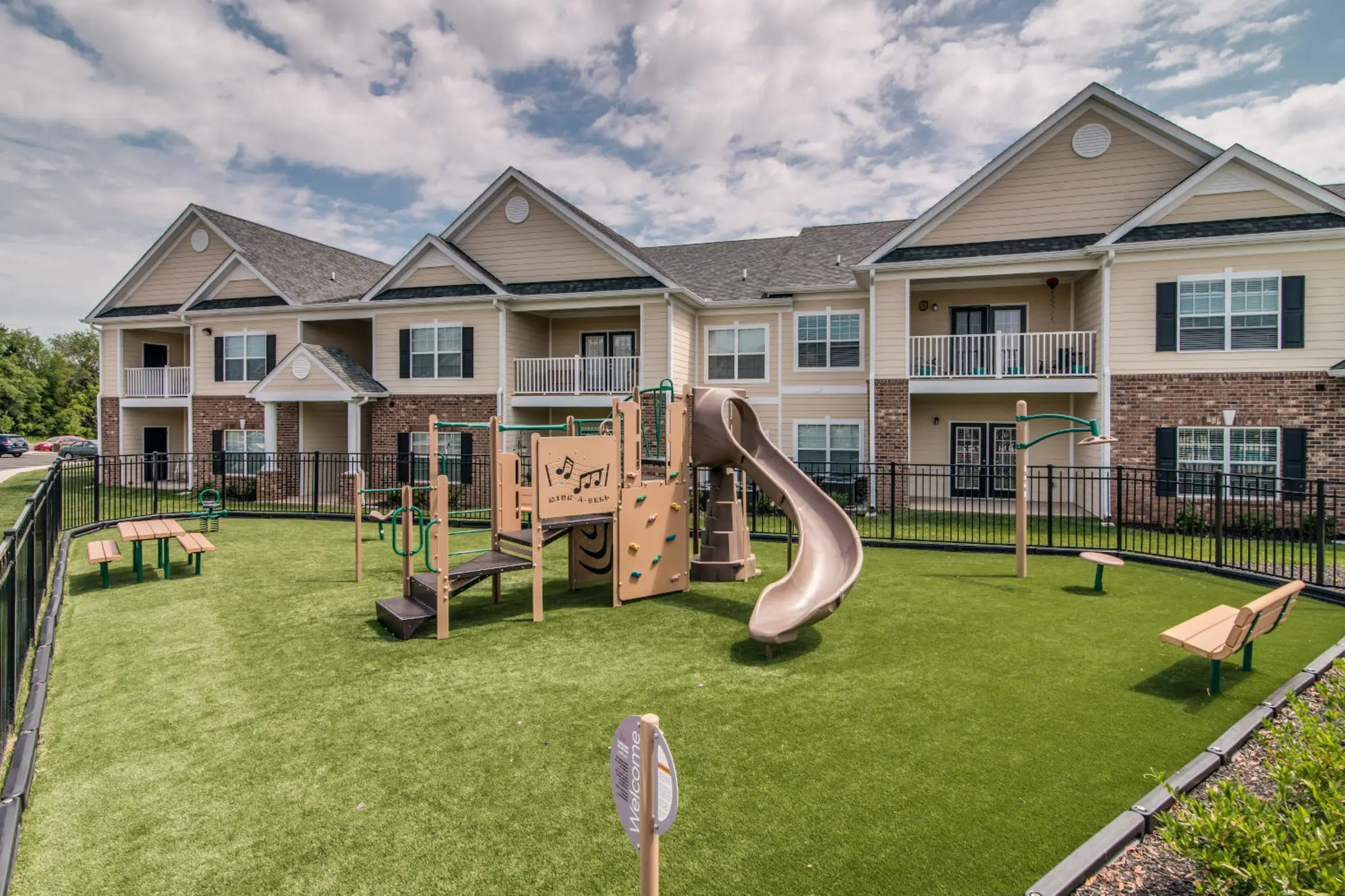 Playground - Cumberland Trace Village Apartments - Bowling Green, KY