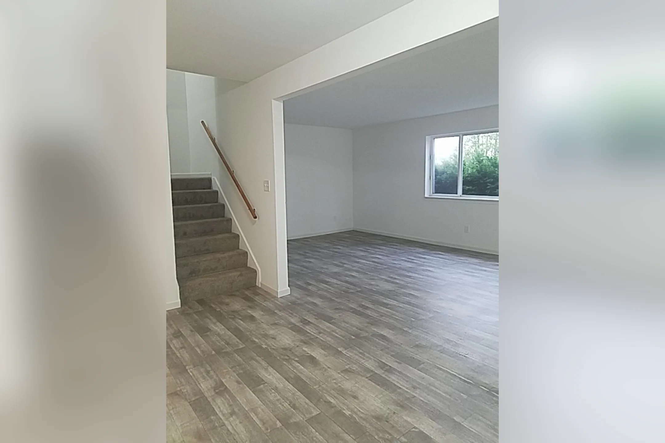 Jackson Apartments 16589 Hemlock St. Jackson, WI Apartments for