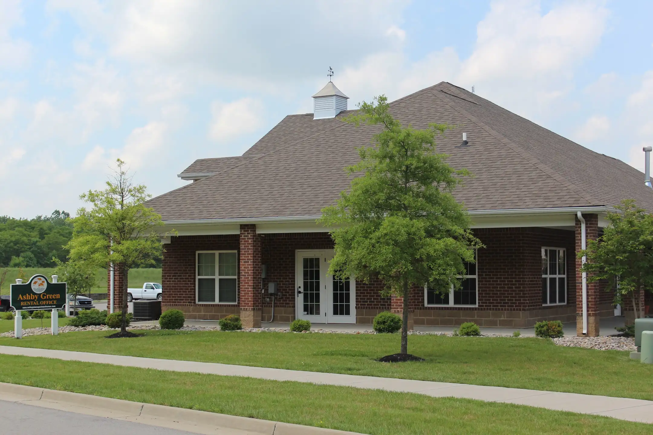 Ashby Green Apartments Apartments Louisville, KY 40272