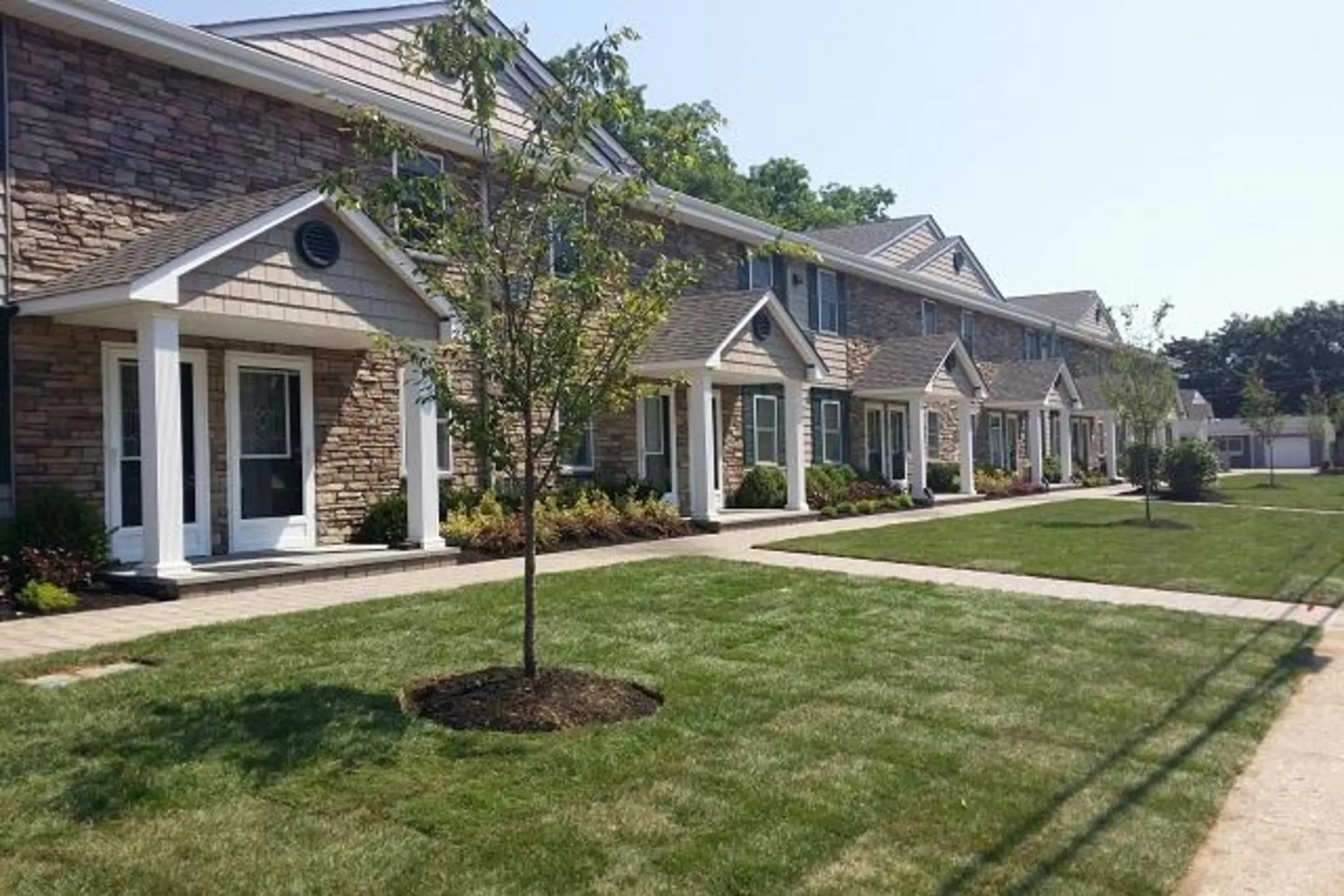 North Babylon Apartment Complex