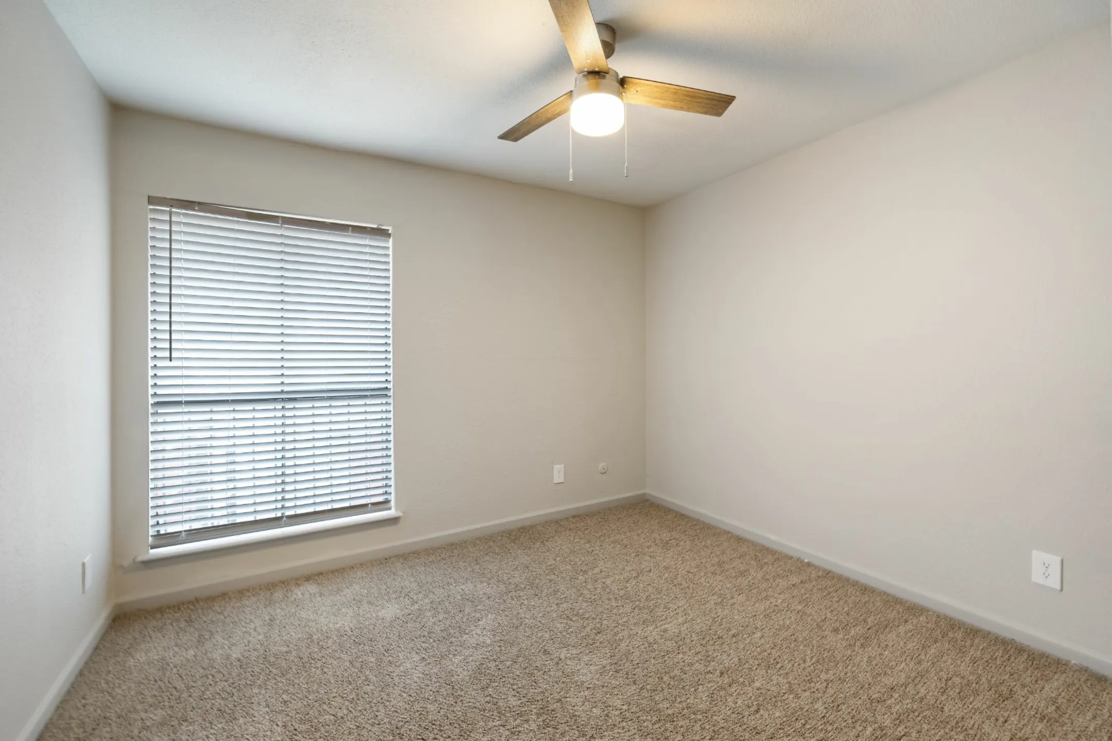 Urban Palms - 8701 Town Park Dr | Houston, TX Apartments for Rent | Rent.