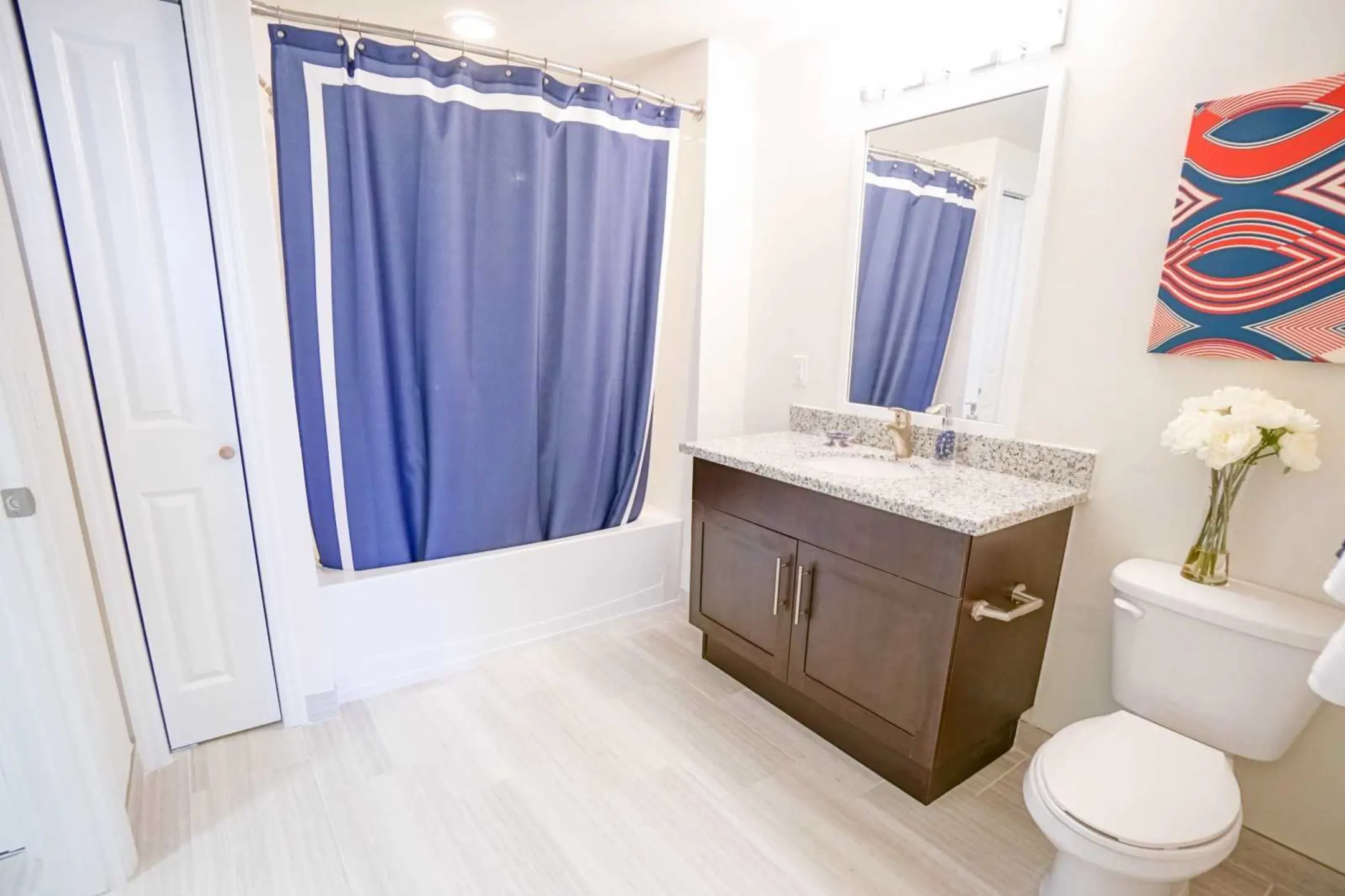 Bathroom - Metropolitan - Wilton Manors, FL