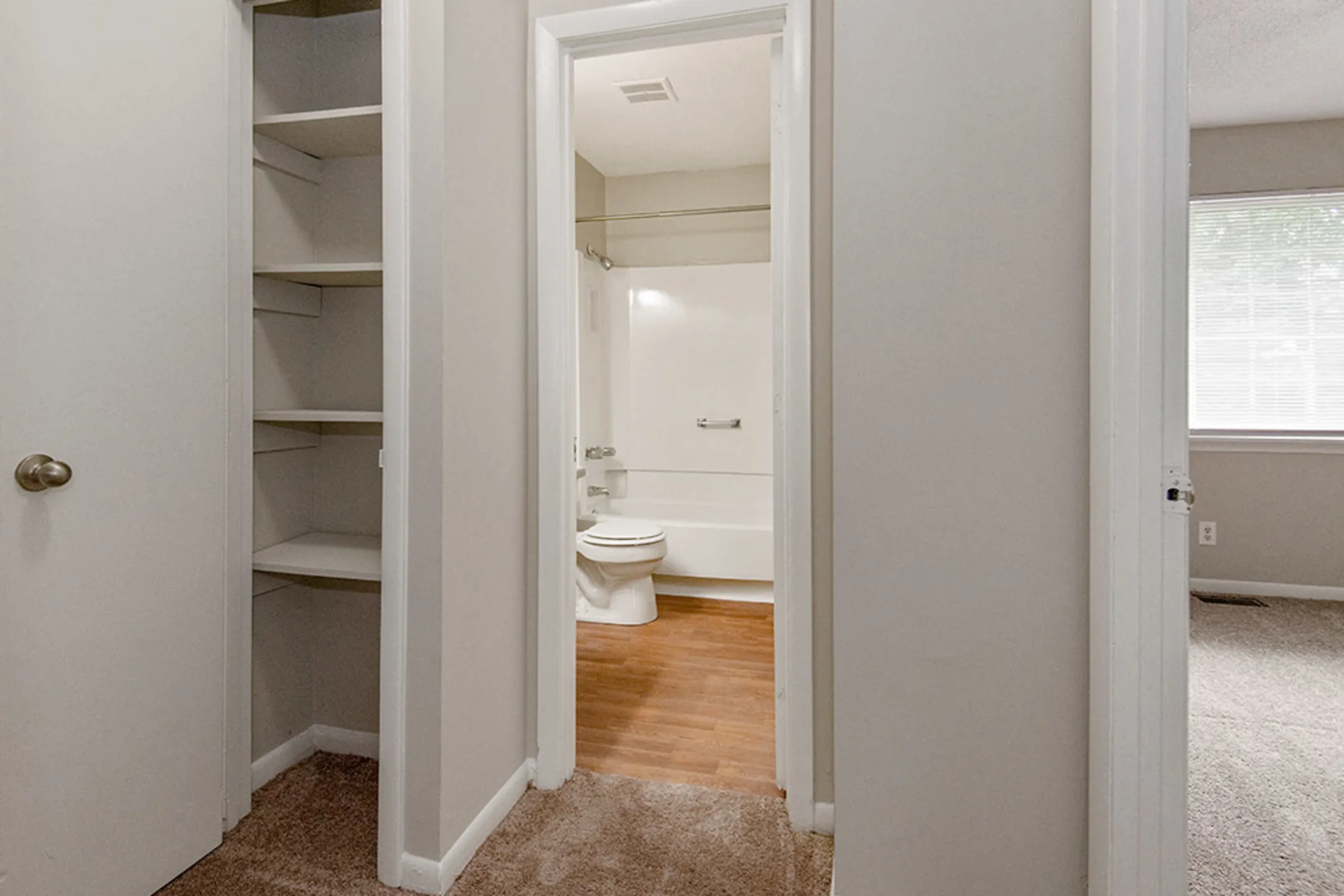 Tryon Village Apartments Raleigh, NC 27603