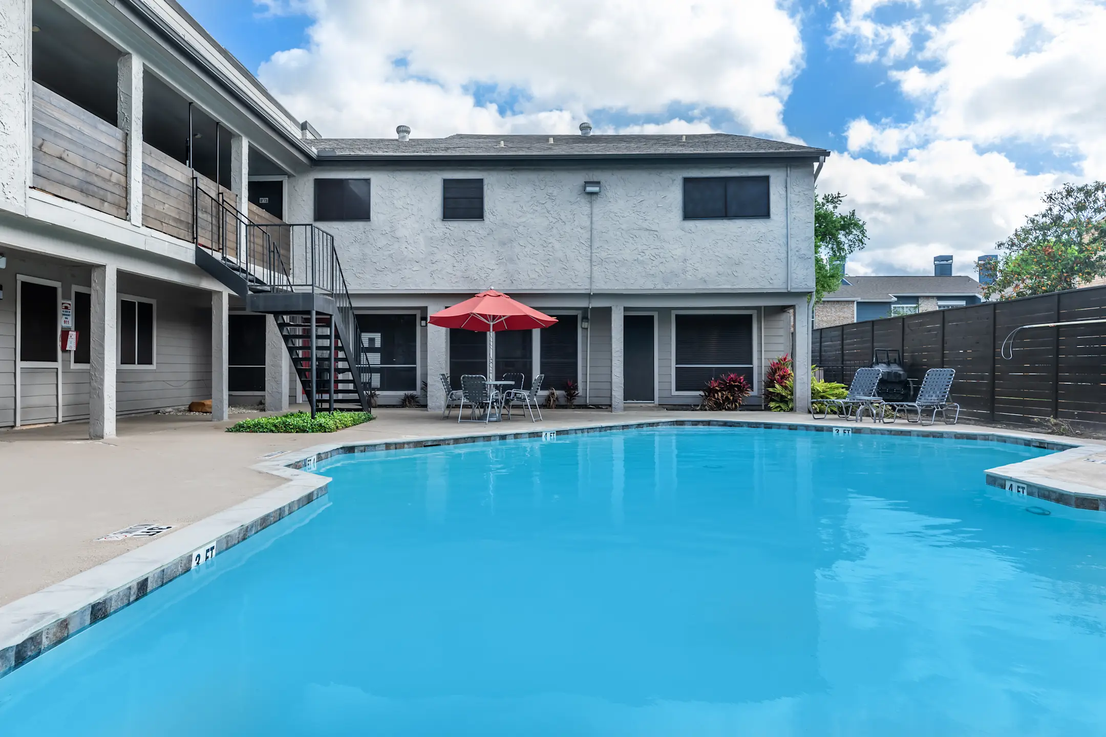 Newport At Clearlake Apartment Homes 15900 Space Center Blvd