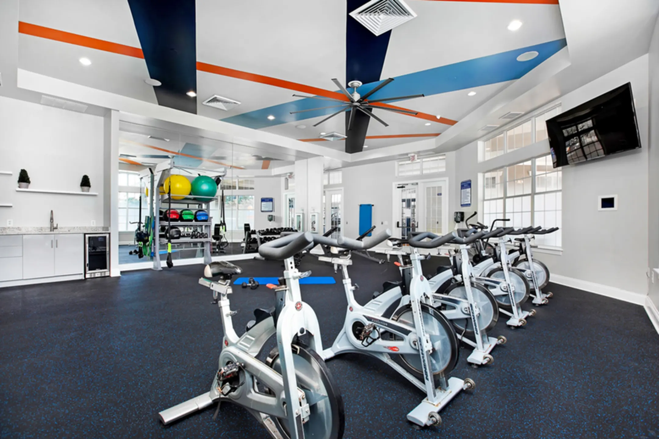 Fitness Weight Room - Halston Citrus Ridge - Kissimmee, FL