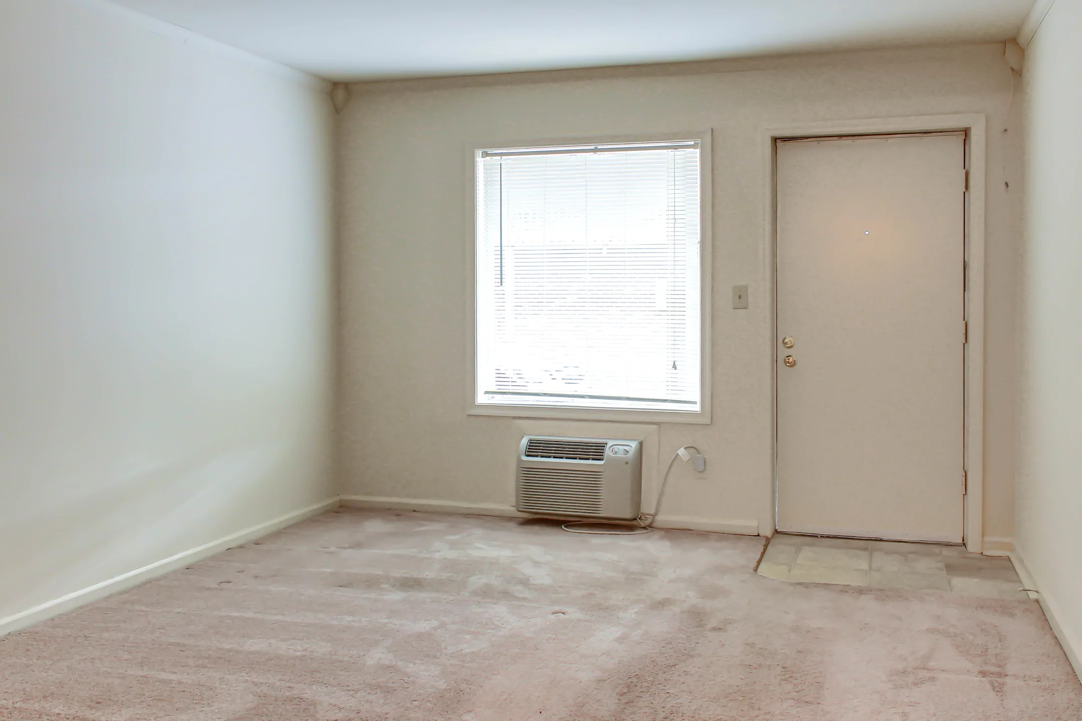 Arbors Blacksburg Apartments Blacksburg, VA 24060