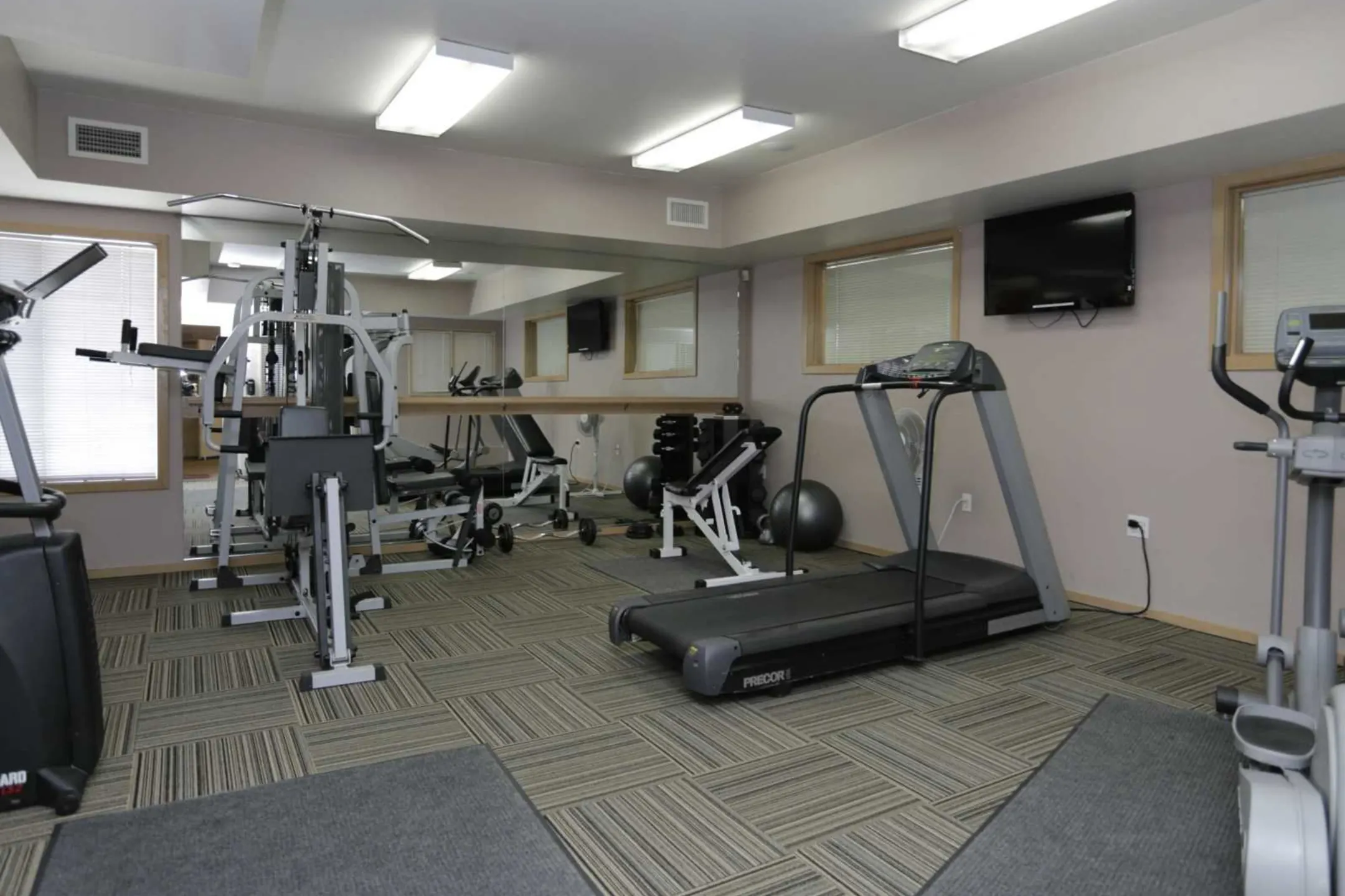 Fitness Weight Room - One Canyon Place - Puyallup, WA