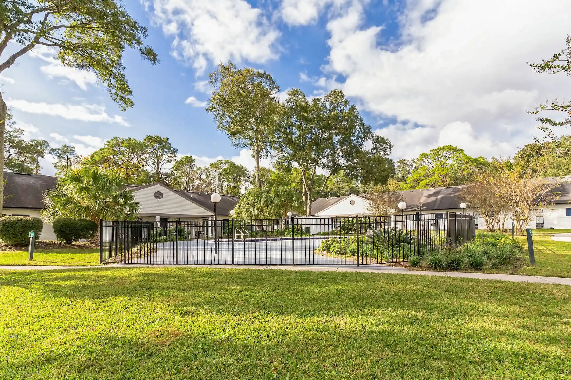 Vivo Living Jacksonville Apartments Jacksonville, FL 32210