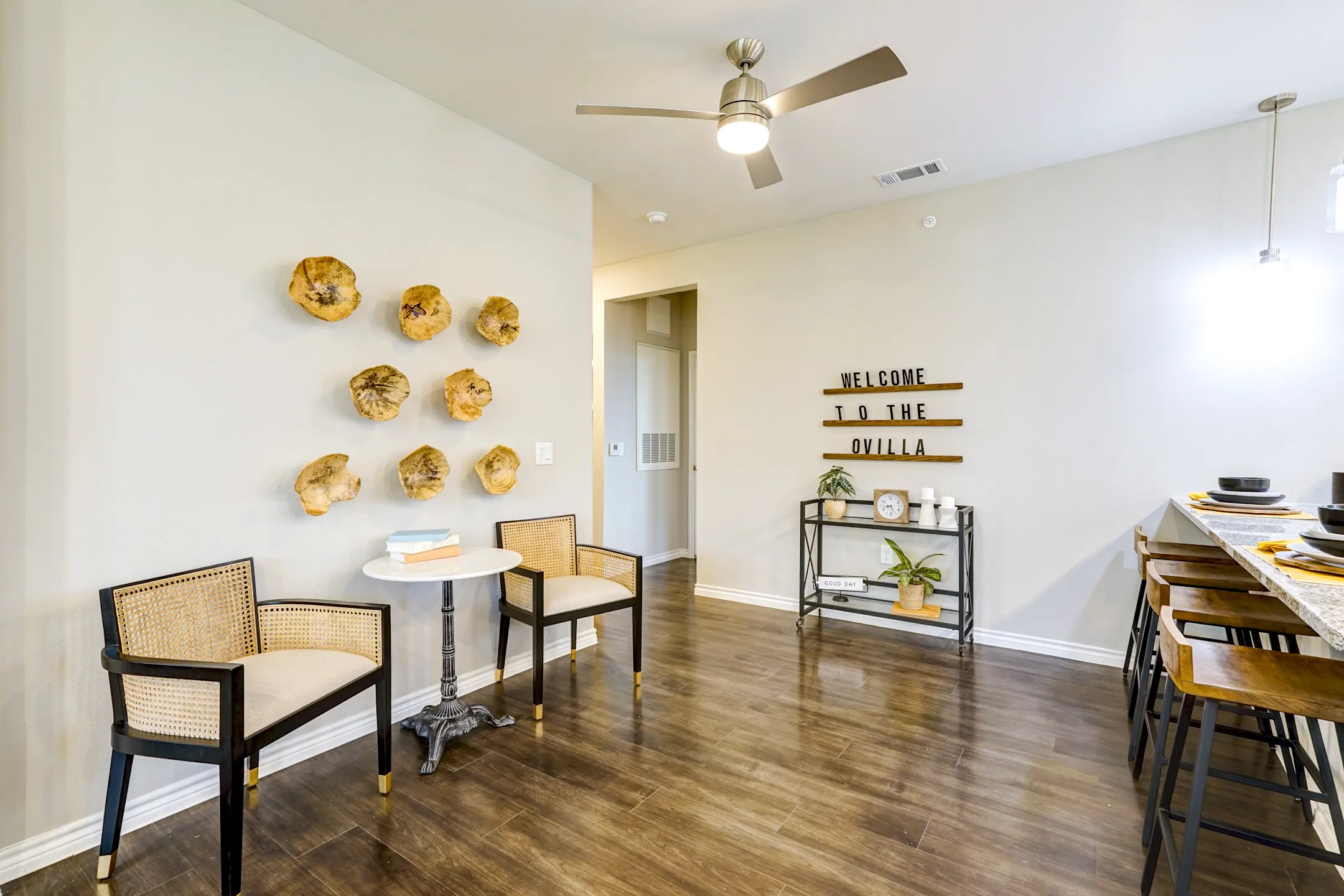 The Ovilla at Legacy Square 241 N Overlook Drive Red Oak, TX