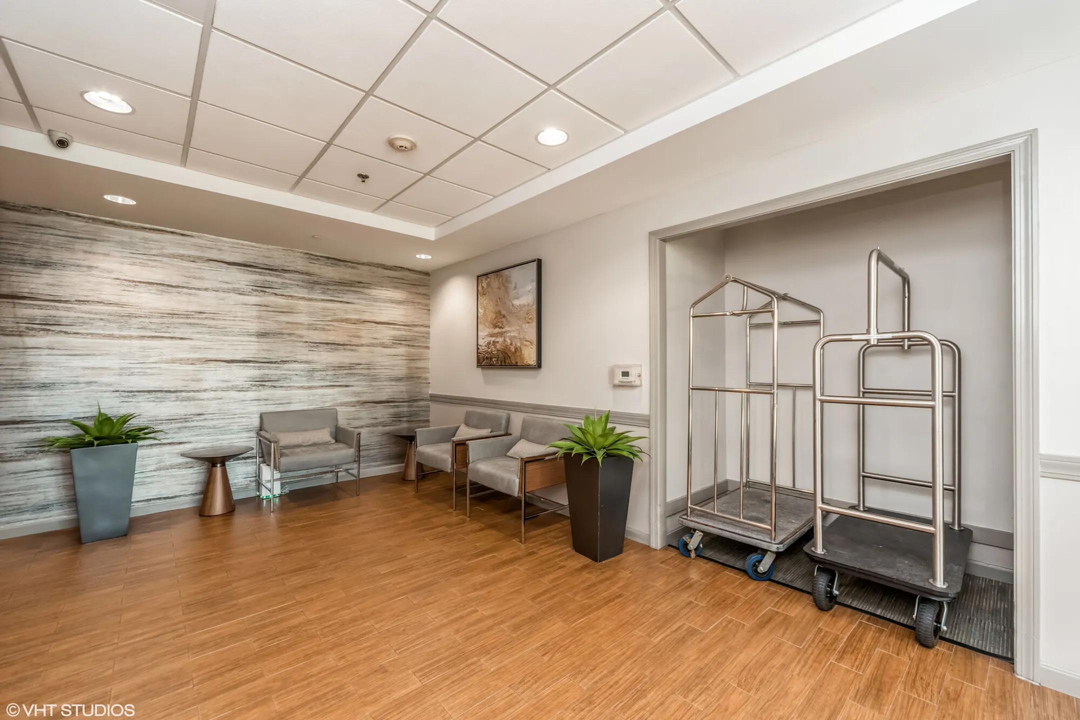 Cloverleaf Apartments 325 Speen St Natick, MA Apartments for Rent Rent.