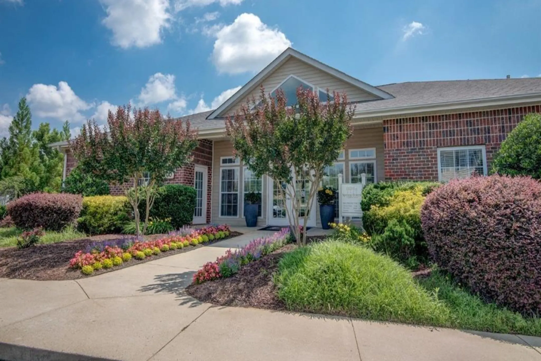 Spring Forest at Deerfield Apartments Mebane, NC 27302