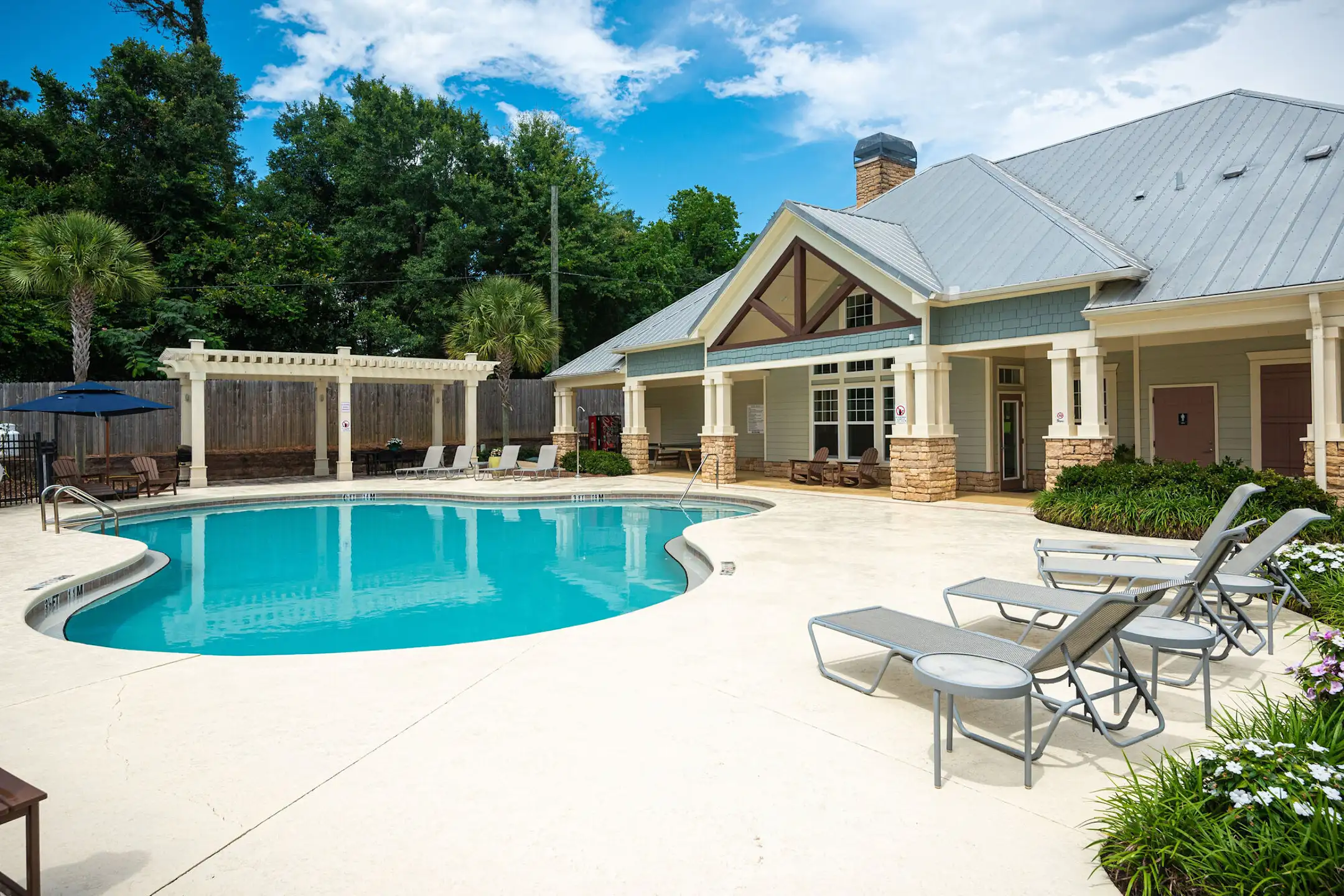 The Crossings at Nine Mile Road - 9100 Baldridge Rd | Pensacola, FL ...