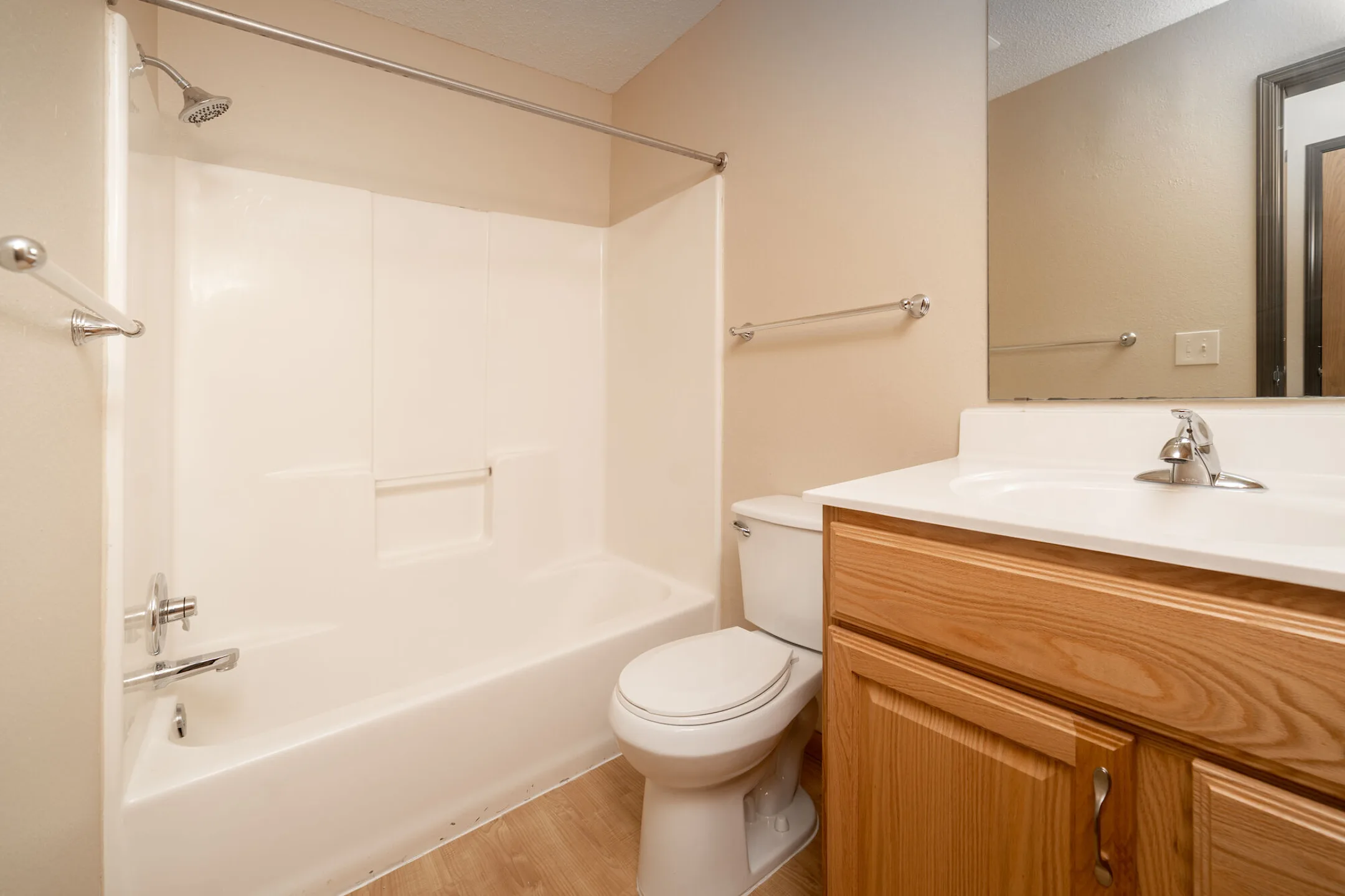 Woodview Apartments And Townhomes 13120 Woodview Lane Zimmerman, MN