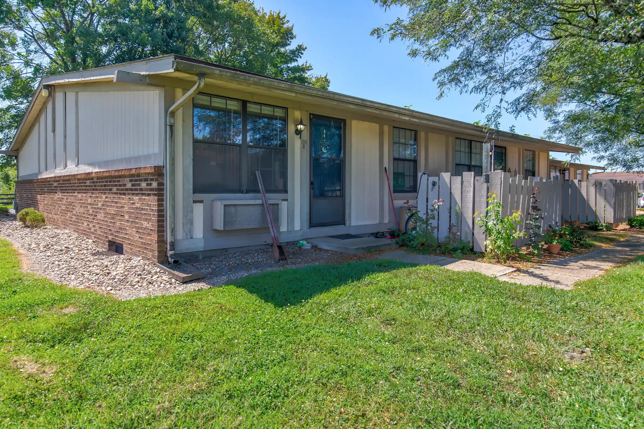 Cedarwood Apartments Apartments Belpre, OH 45714