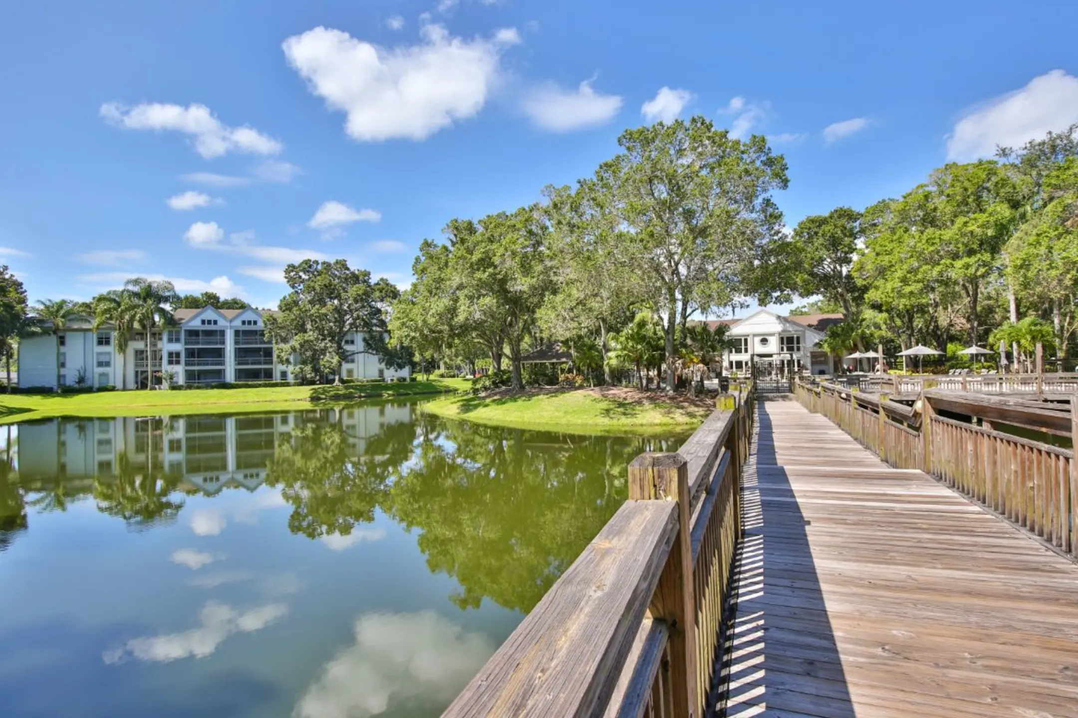 ARIUM Grove Walk - 175 Herons Run Dr | Sarasota, FL Apartments for Rent 