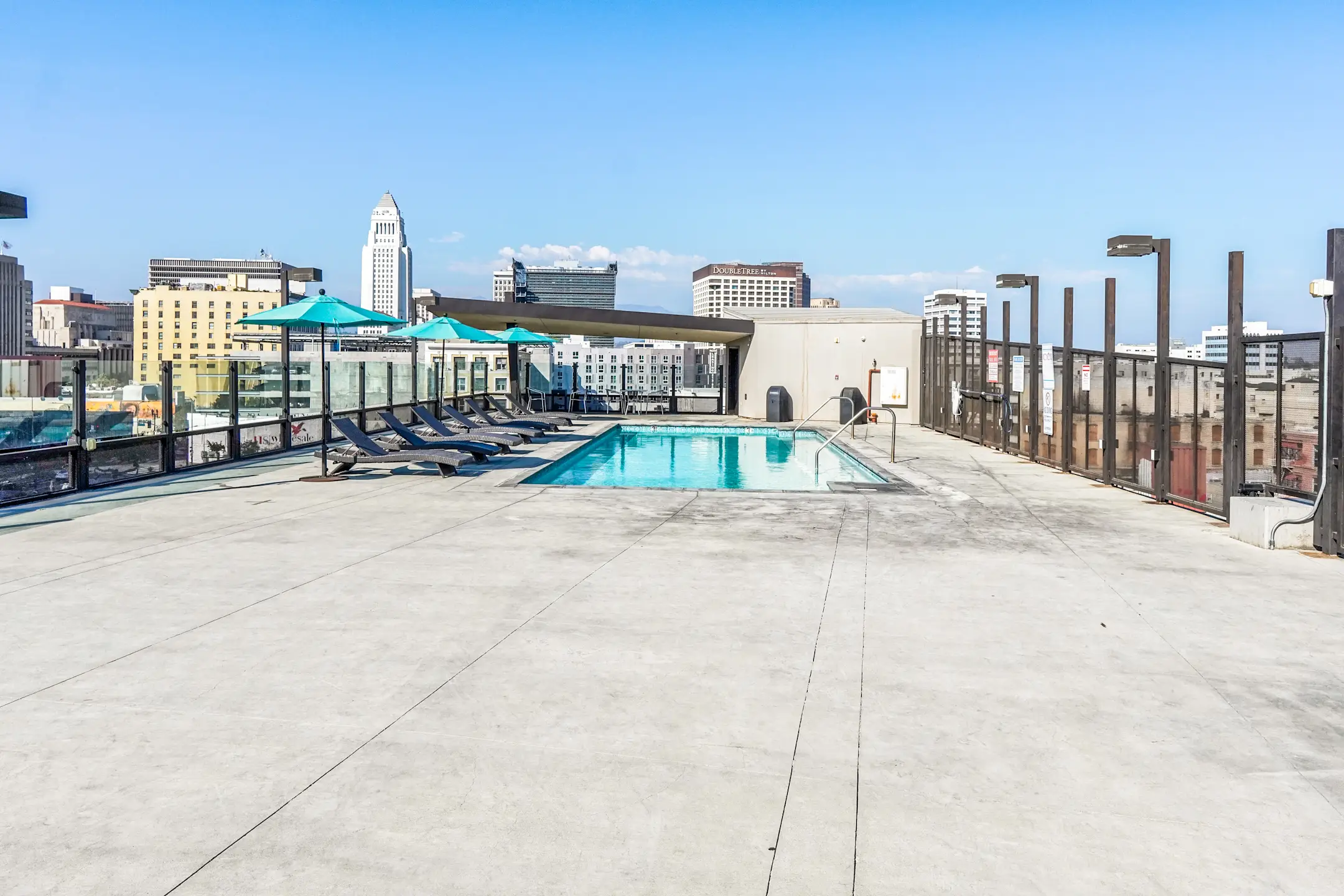 4th & Main Apartments - Los Angeles, CA