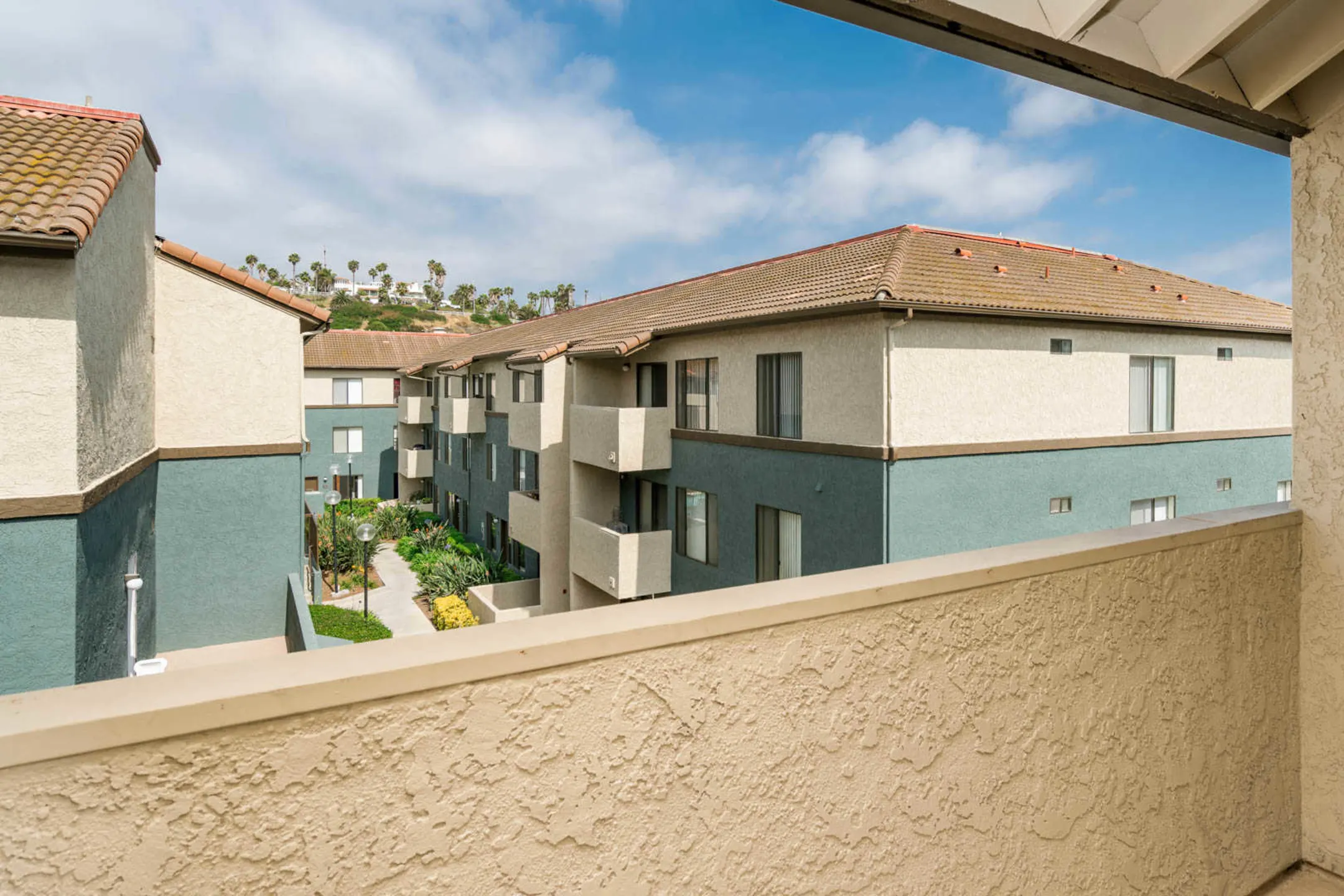 Ocean Crest 873 Stevens Ave Solana Beach, CA Apartments for Rent