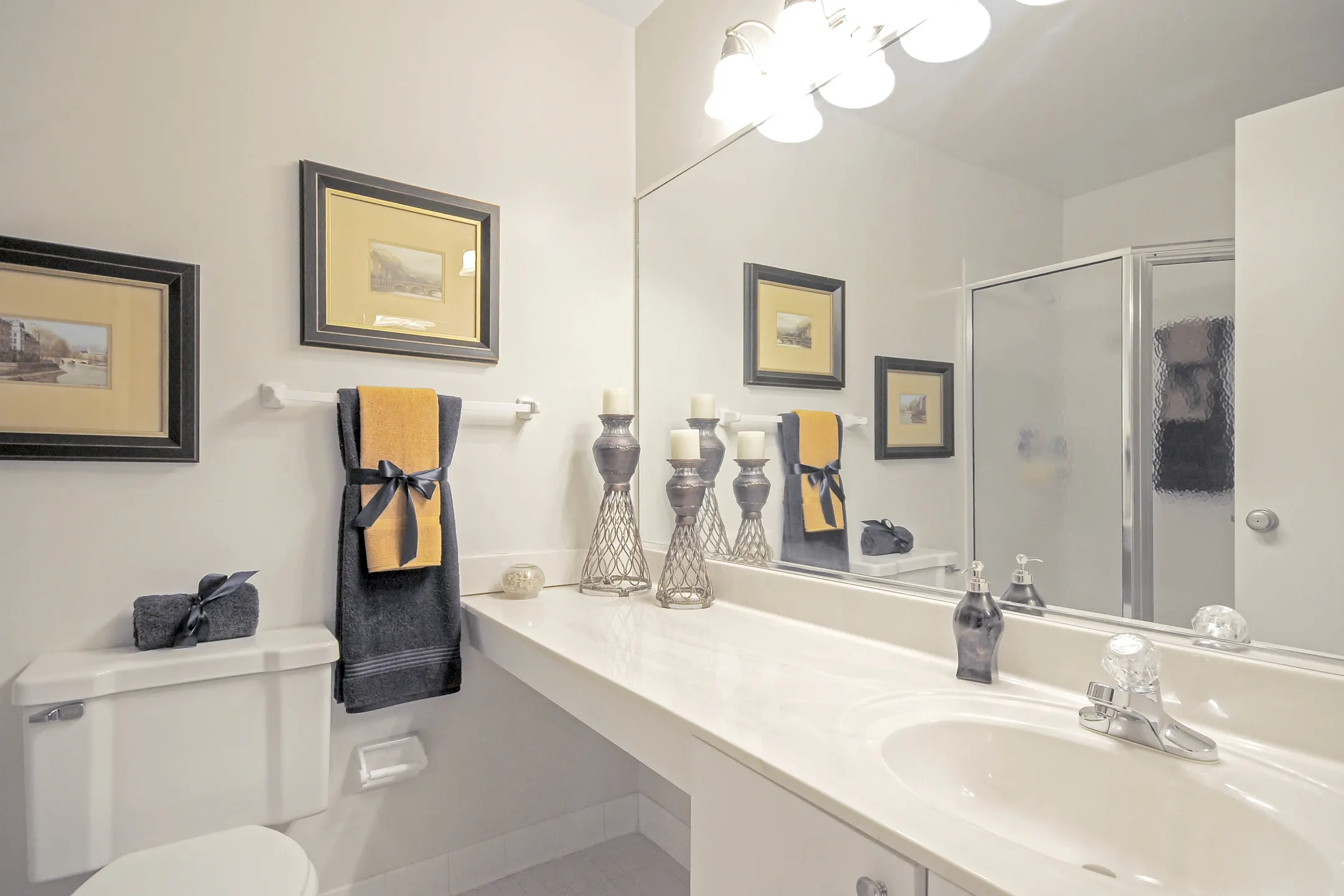 Bathroom - Indian Creek - Cincinnati, OH