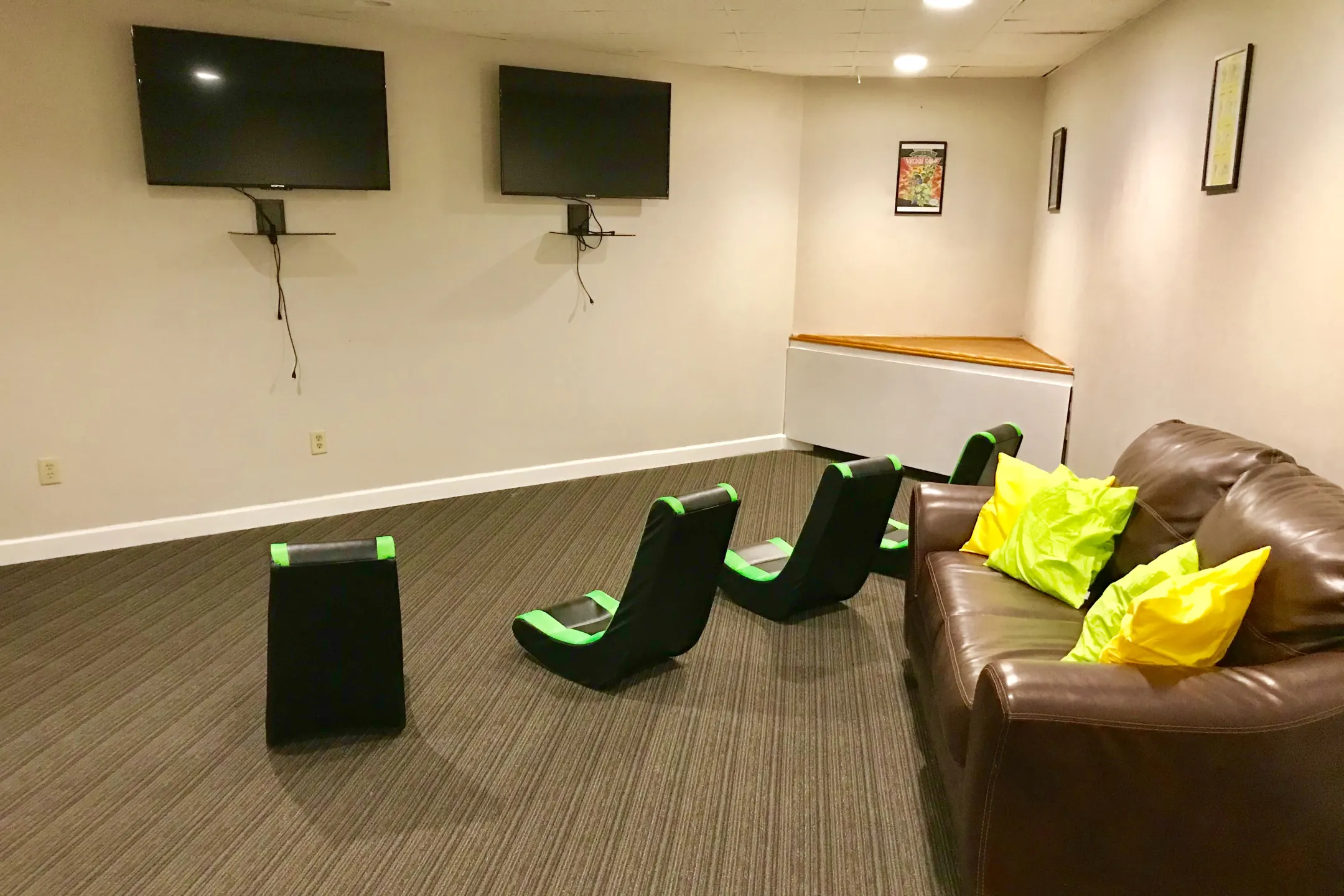 Gaming Center - District At West Market Apartments - Greensboro, NC