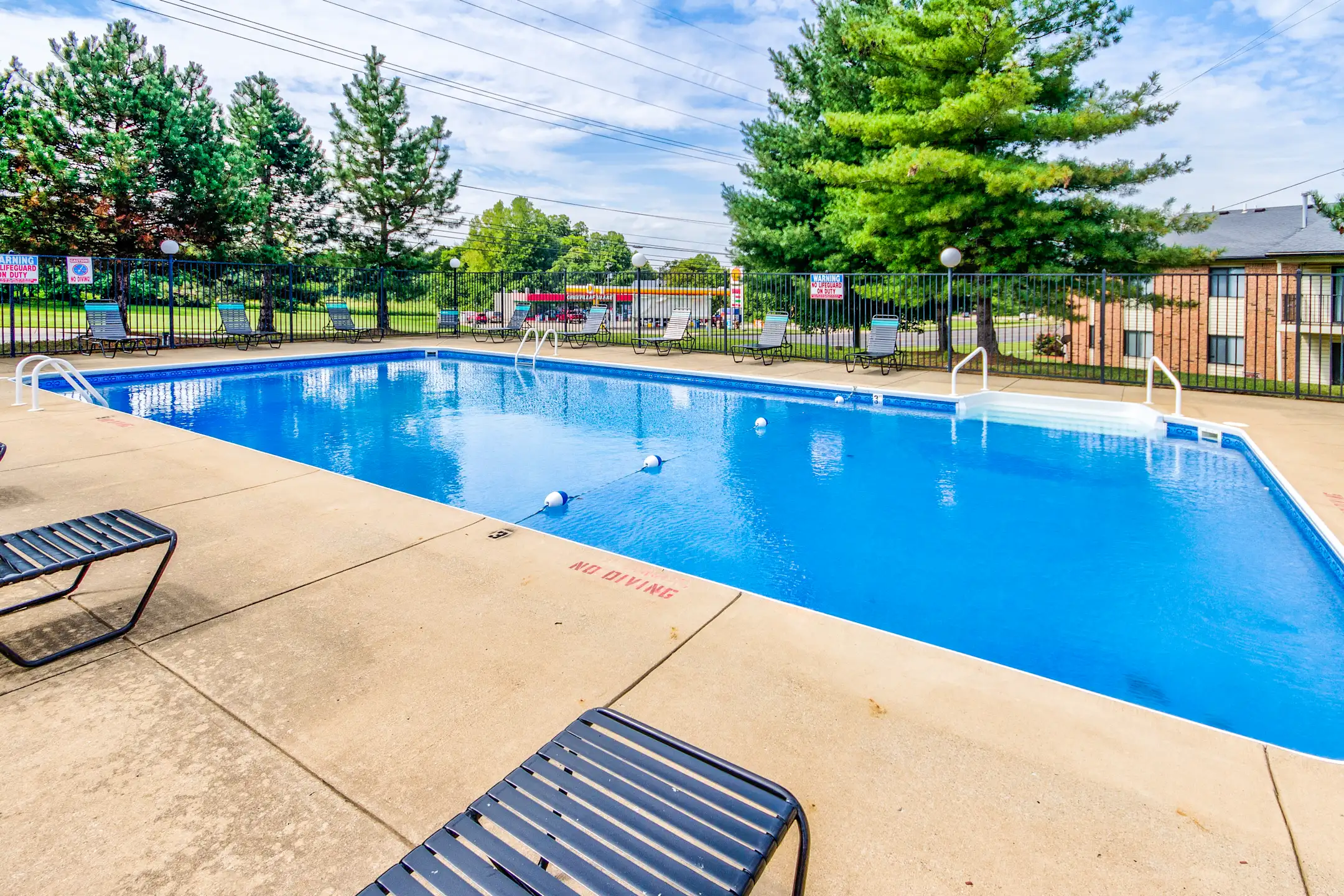 Saddlebrook Apartments Henderson, KY 42420