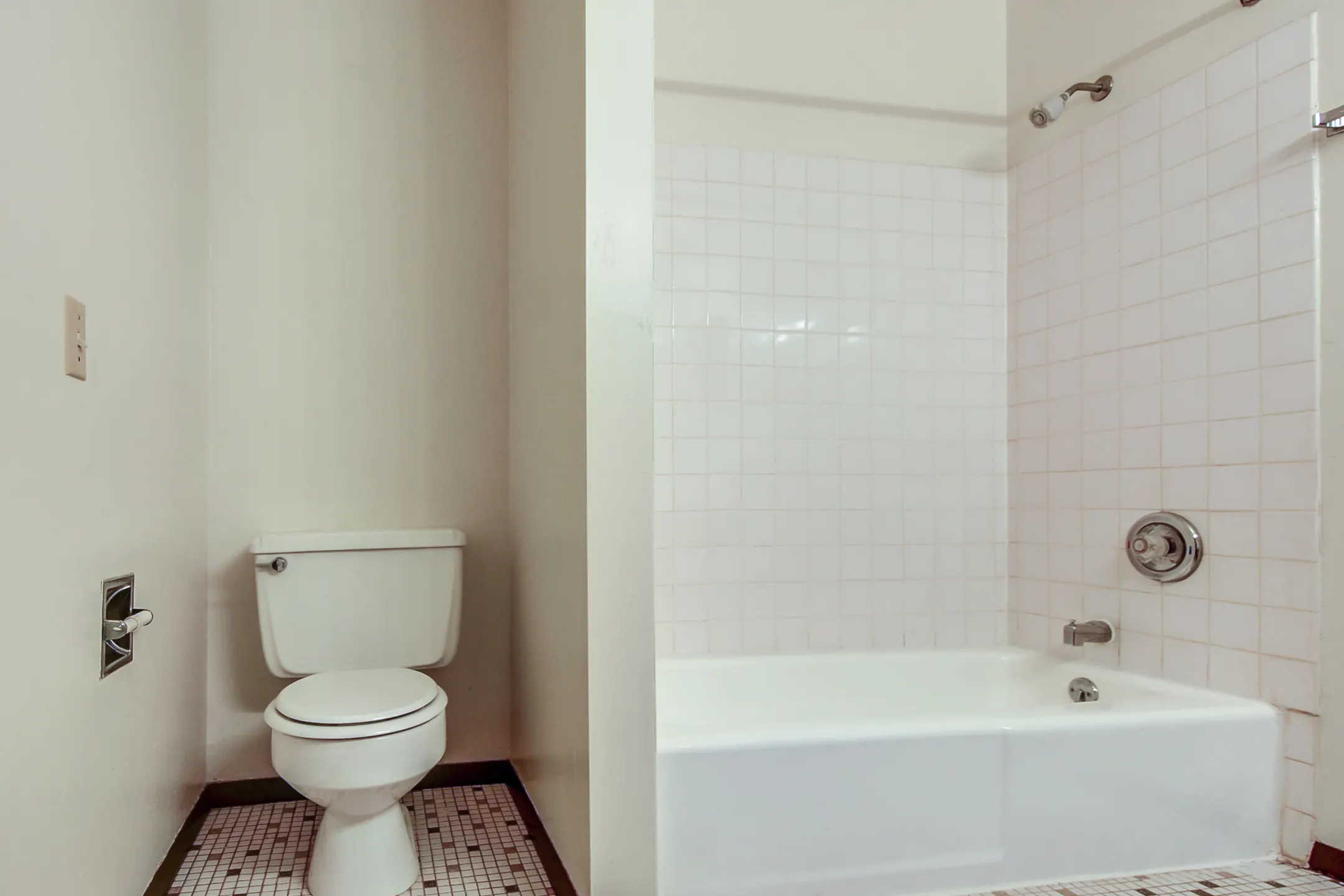 Bathroom - McLaughlin Apartments - Hammond, IN