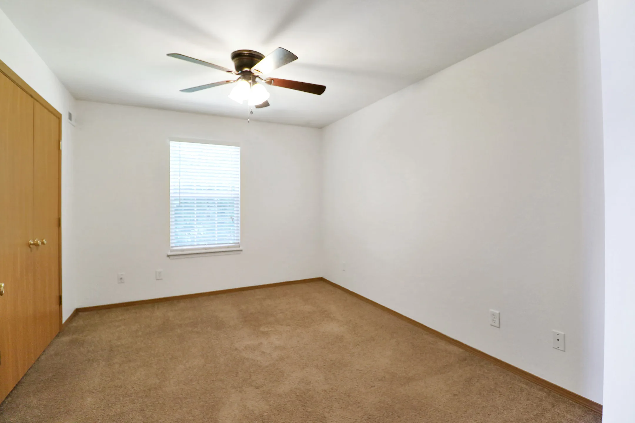 Excelsior Gardens Apartments 1582 S. 14th Ave. 3 Ozark, MO