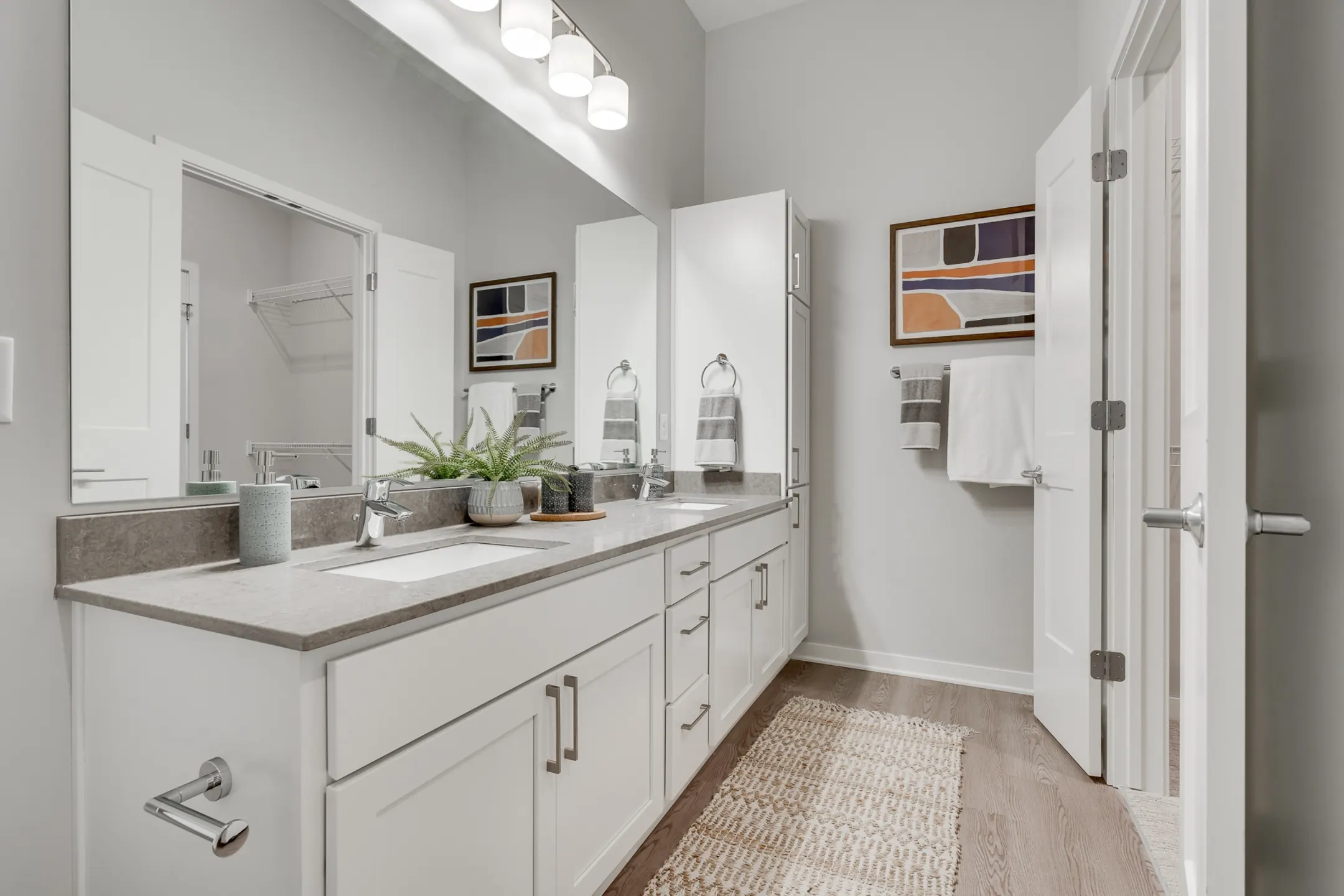 Bathroom - Aspire at CityPlace - Woodbury, MN