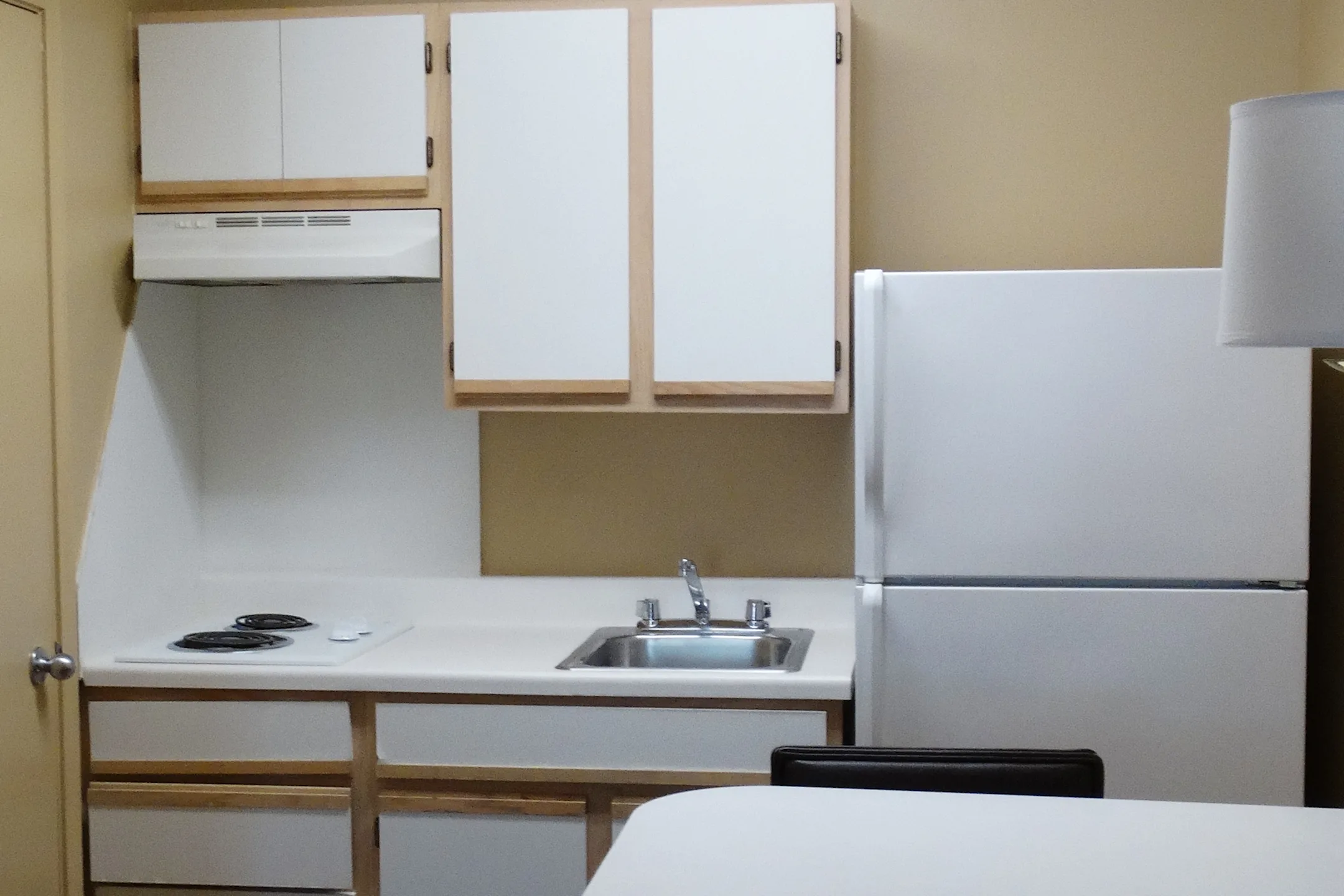 Furnished Studio Kansas City Shawnee Mission 6451 East Frontage Rd Merriam, KS