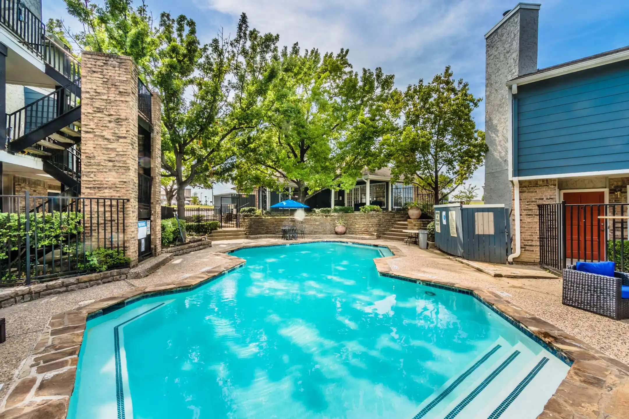 Hills Of Palos Verdes 930 W Interstate 30 Garland, TX Apartments for Rent Rent.