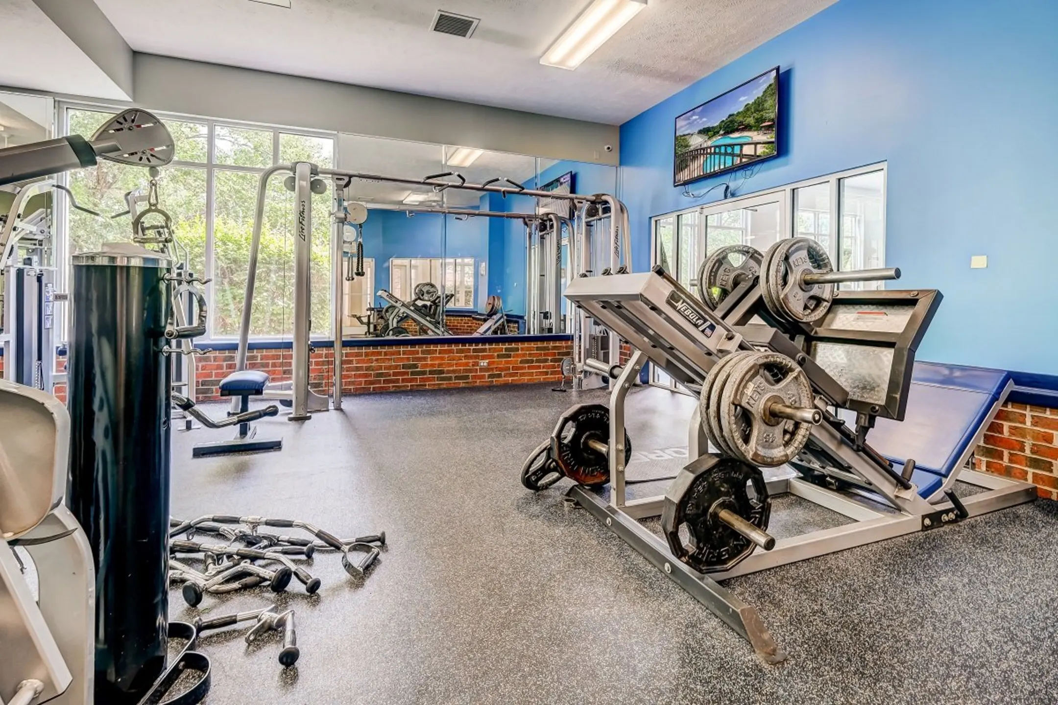 Fitness Weight Room - Preserve At Grande Oaks - Fayetteville, NC