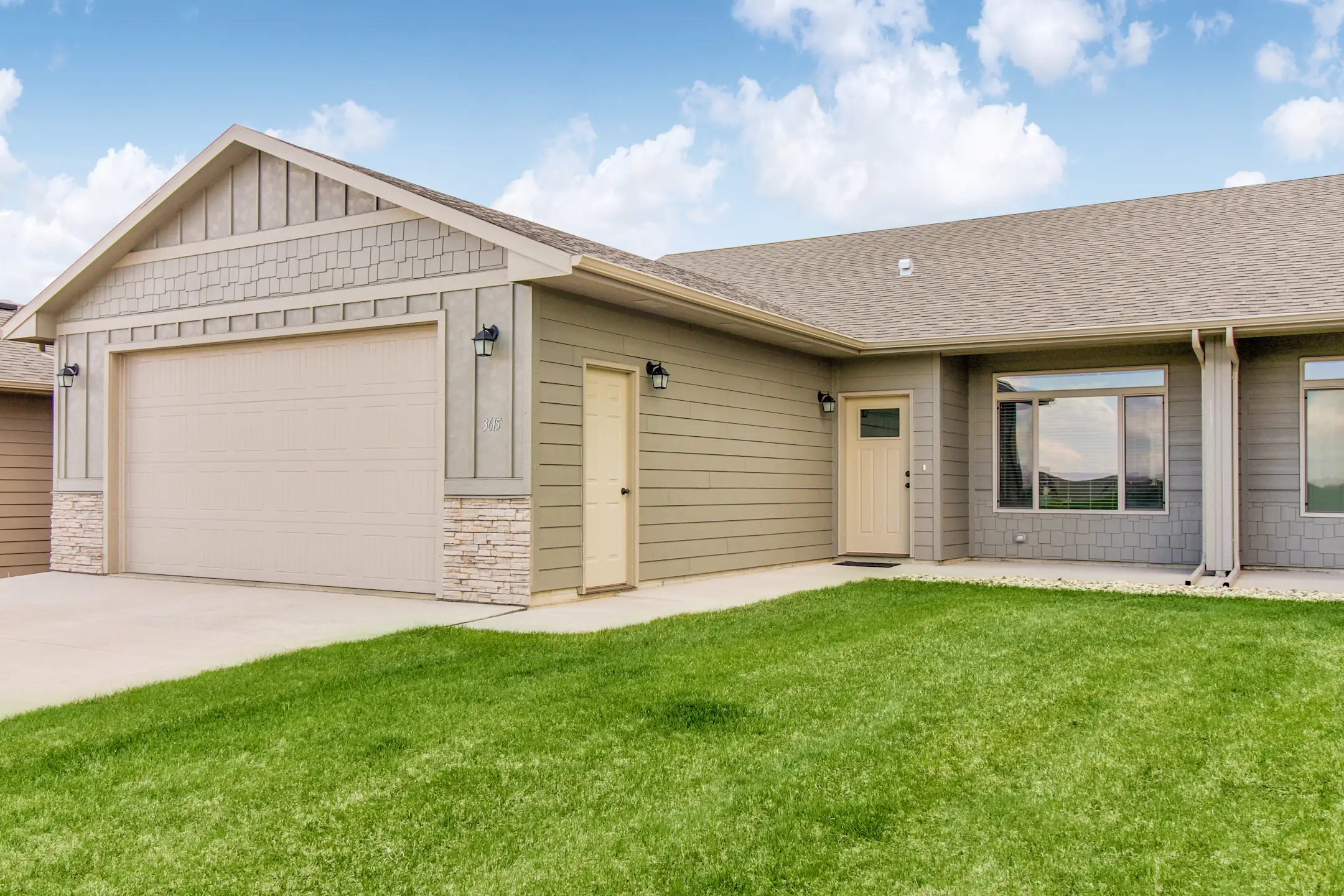 Bison Trail Twin Homes 3611 East Bison Trail Sioux Falls, SD