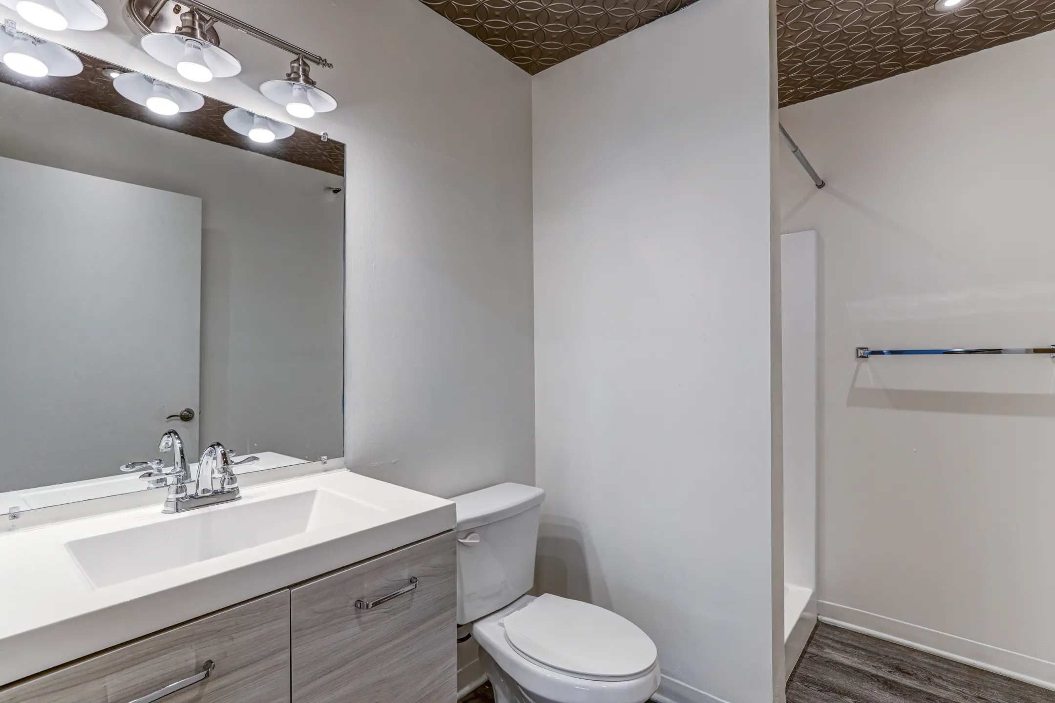 Binford Lofts 837 Traction Ave Los Angeles, CA Apartments for Rent