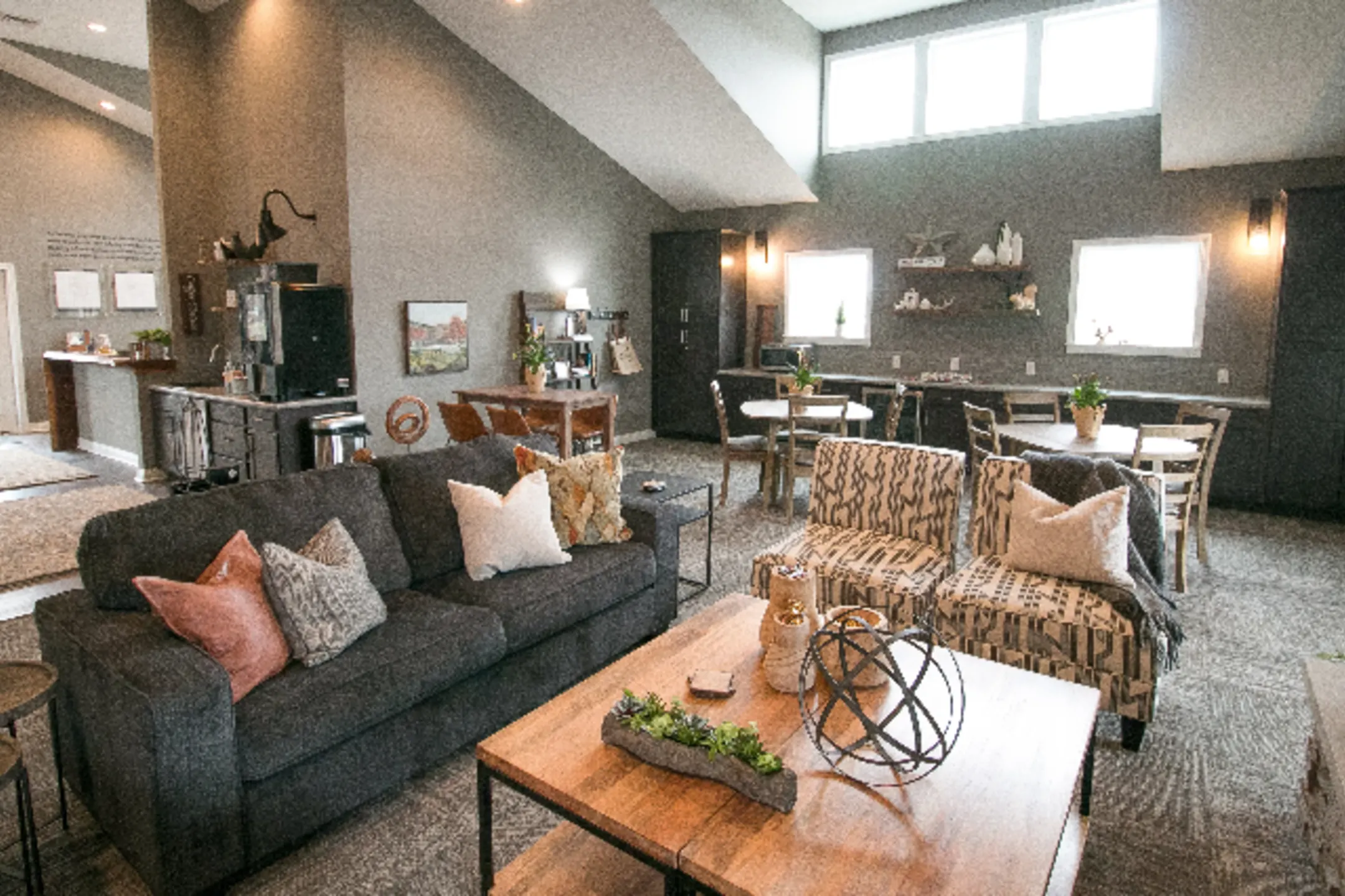 The Residences at Woodside Apartments Marysville, OH 43040