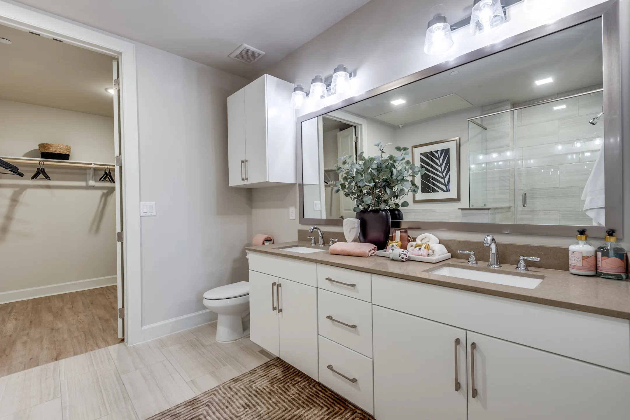 Bathroom - Montrose at Buffalo Bayou - Houston, TX