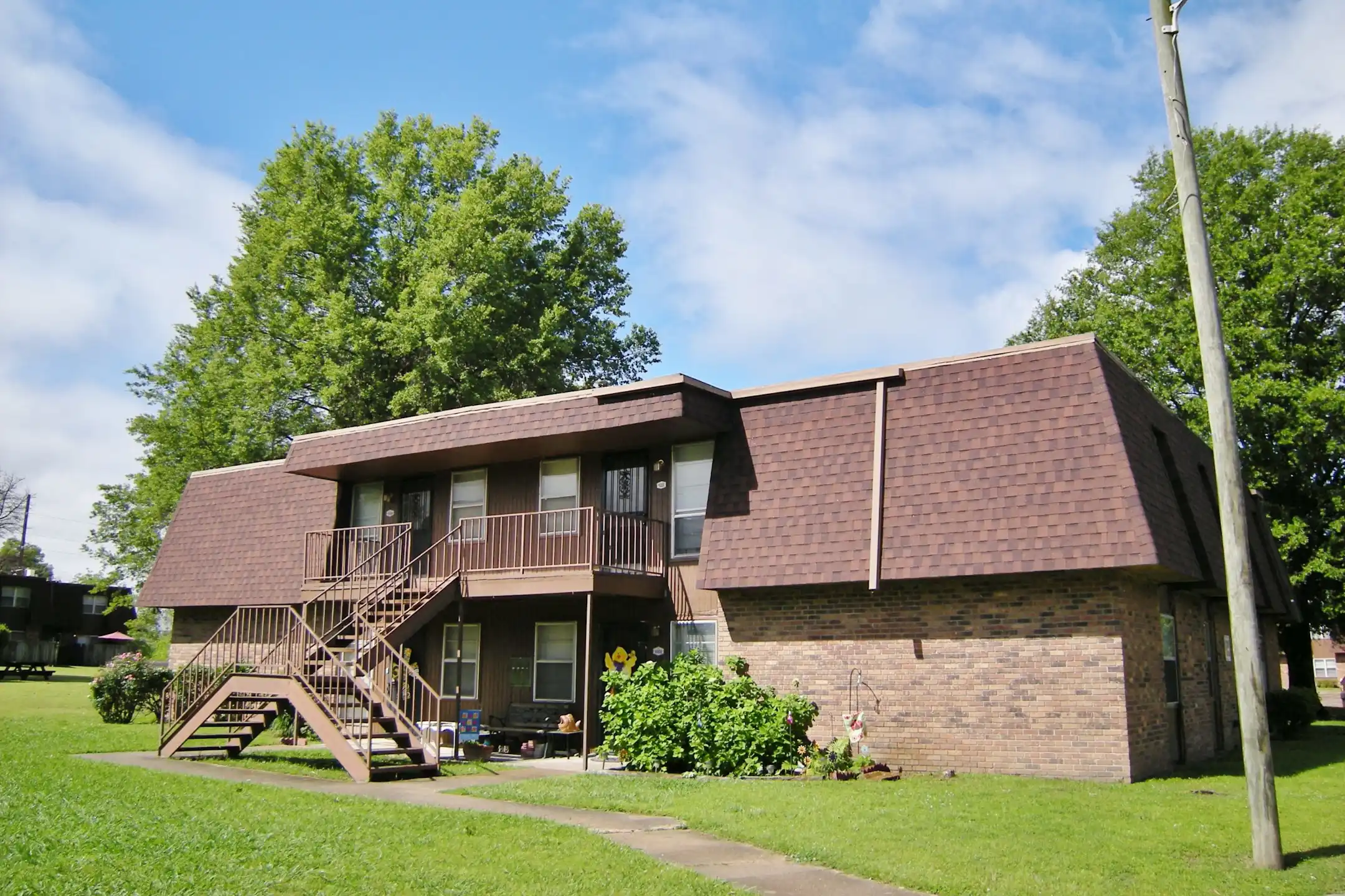 Country Club Apartments Clarksdale, MS 38614