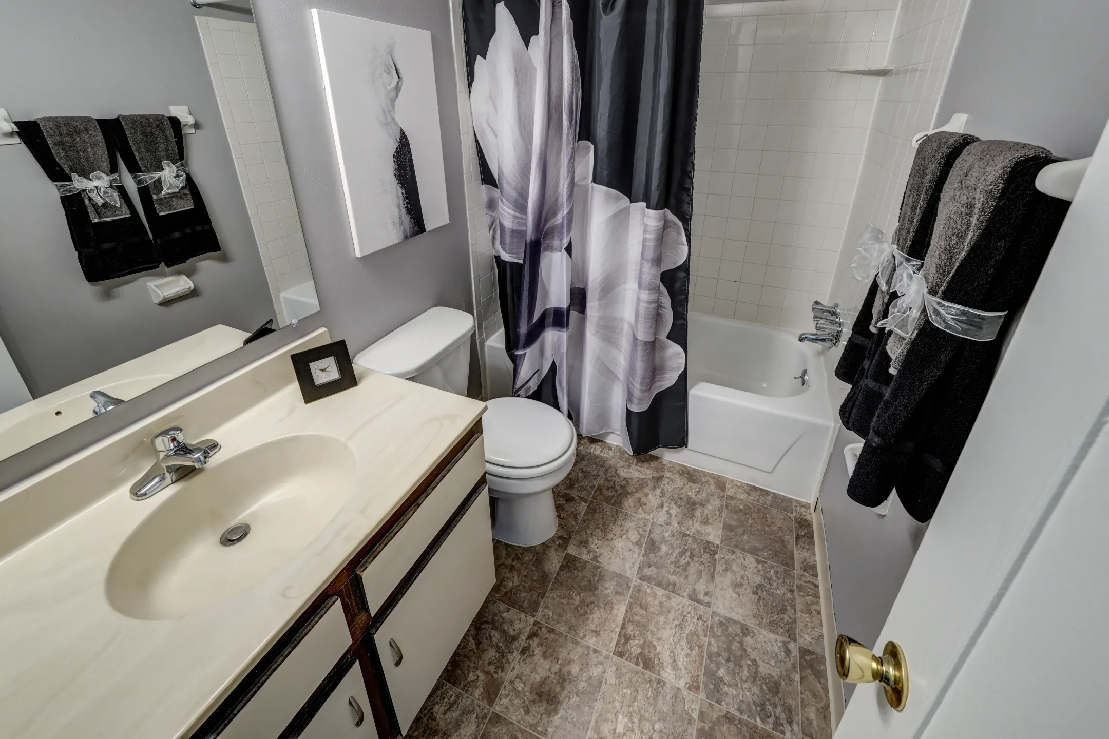 Bathroom - Carlton Apartments - Indianapolis, IN