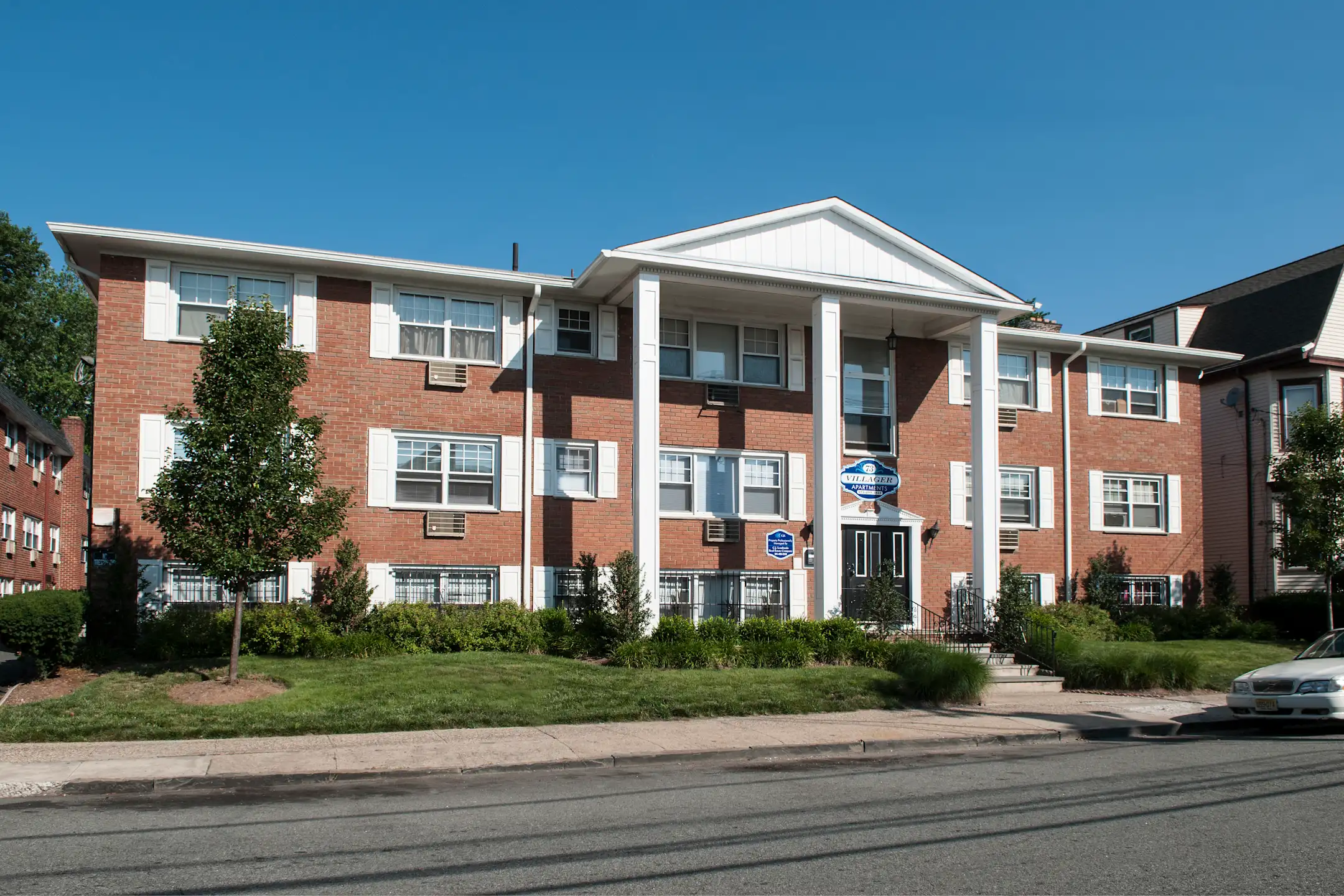 Lynn York Apartments 68 Myrtle Ave Irvington, NJ Apartments for