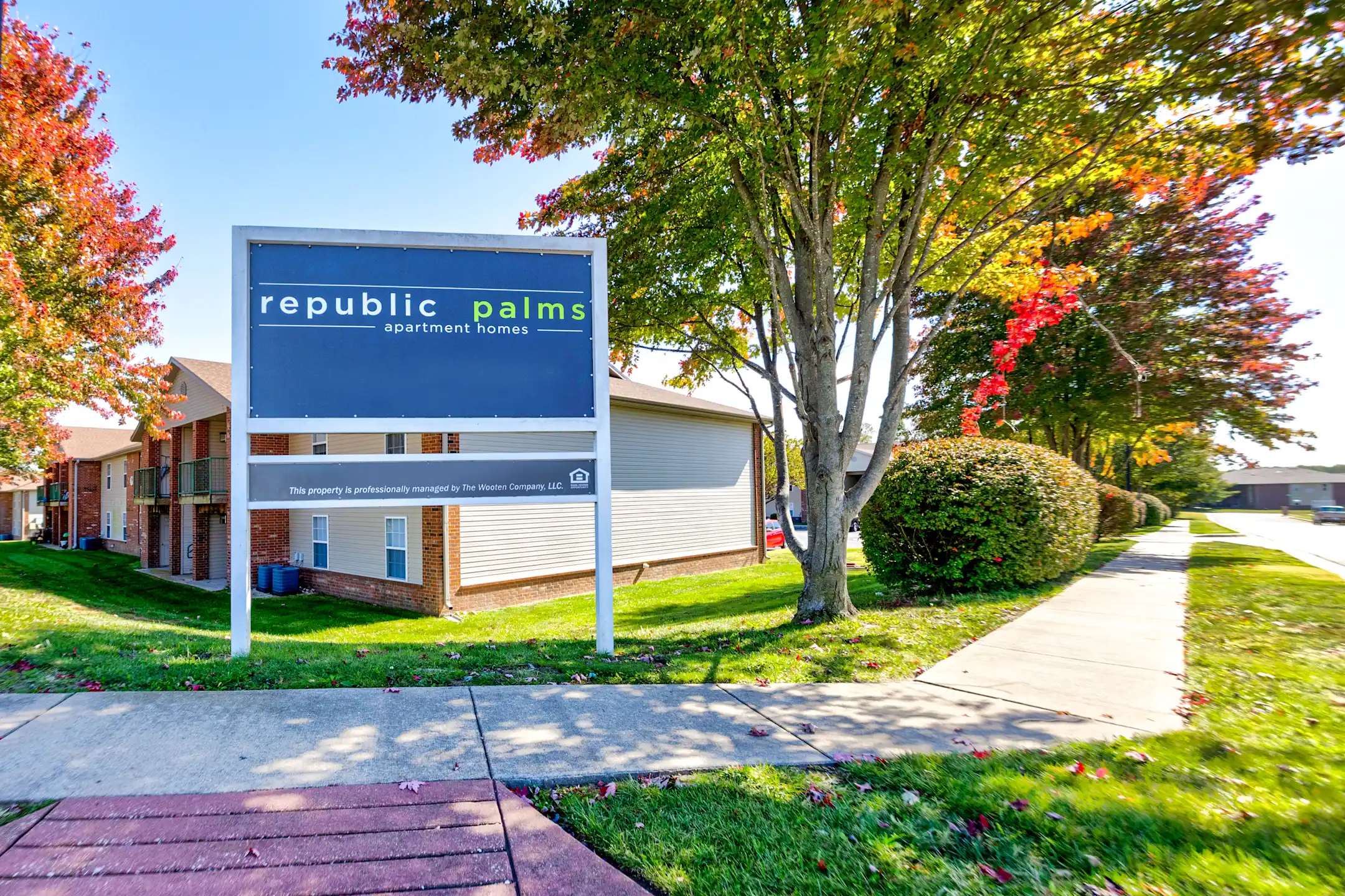 Republic Palms Apartments 1740 E Hamilton Way Republic, MO