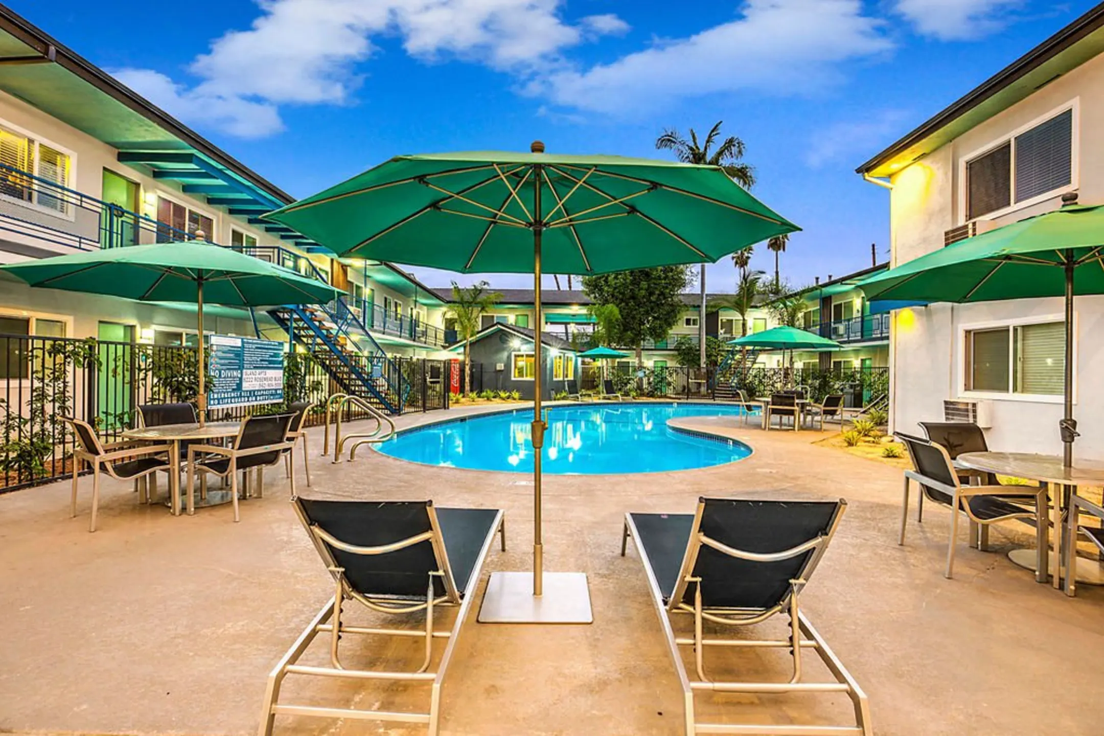 Island Apartments 8222 Rosemead Blvd Pico Rivera, CA Apartments for