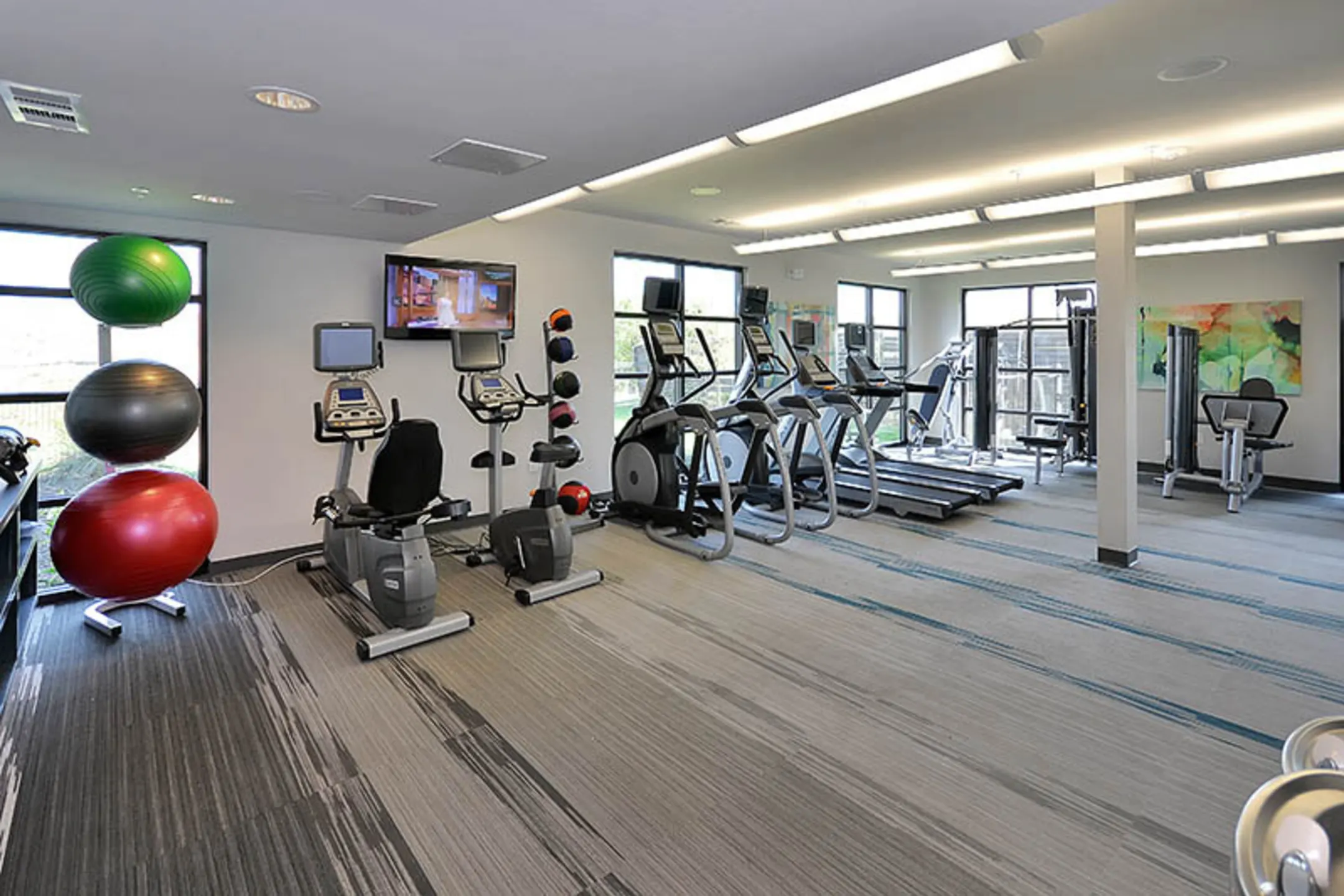 Fitness Weight Room - Oaks Trinity - Dallas, TX
