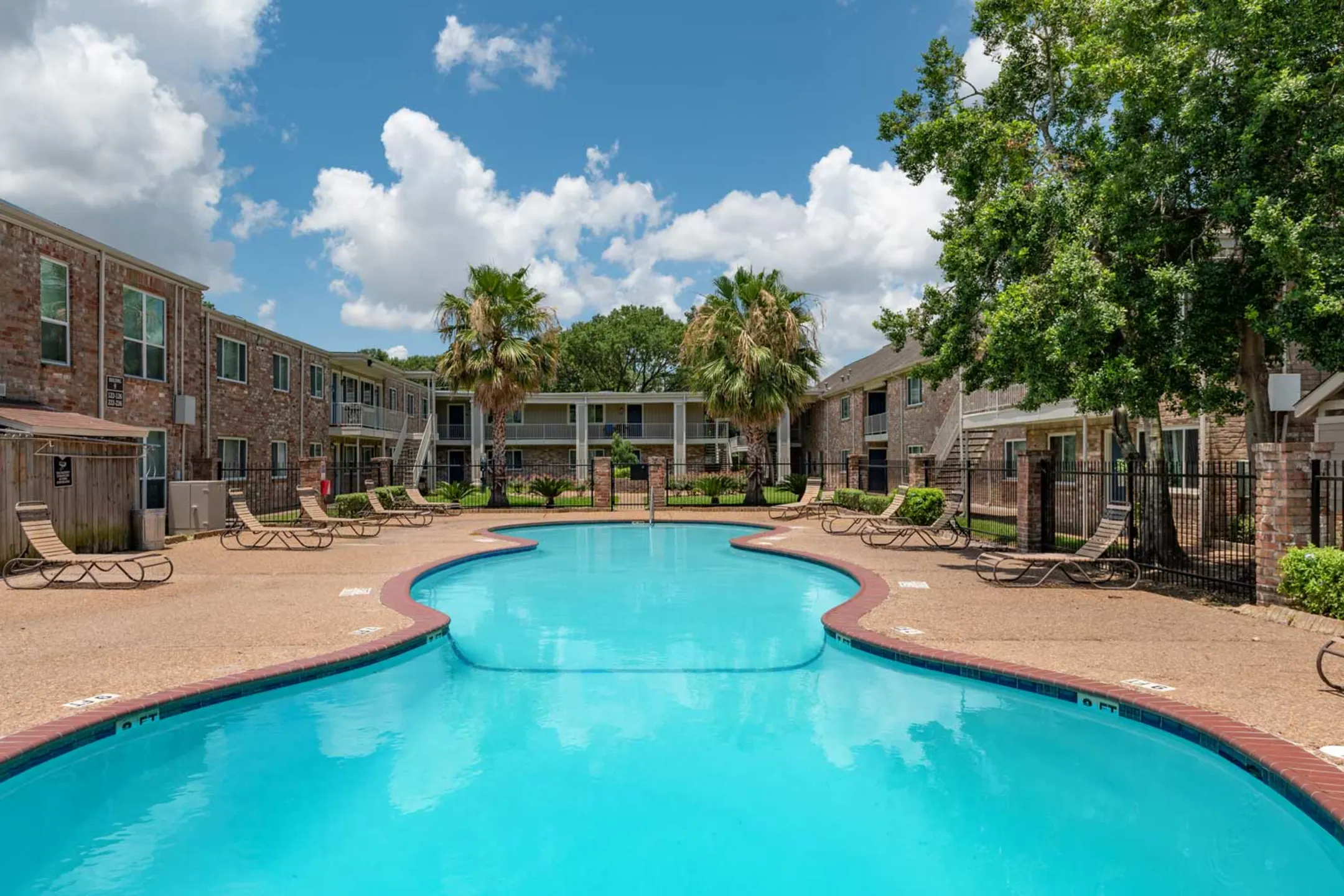 Cherrybrook Place Apartments Pasadena, TX 77502