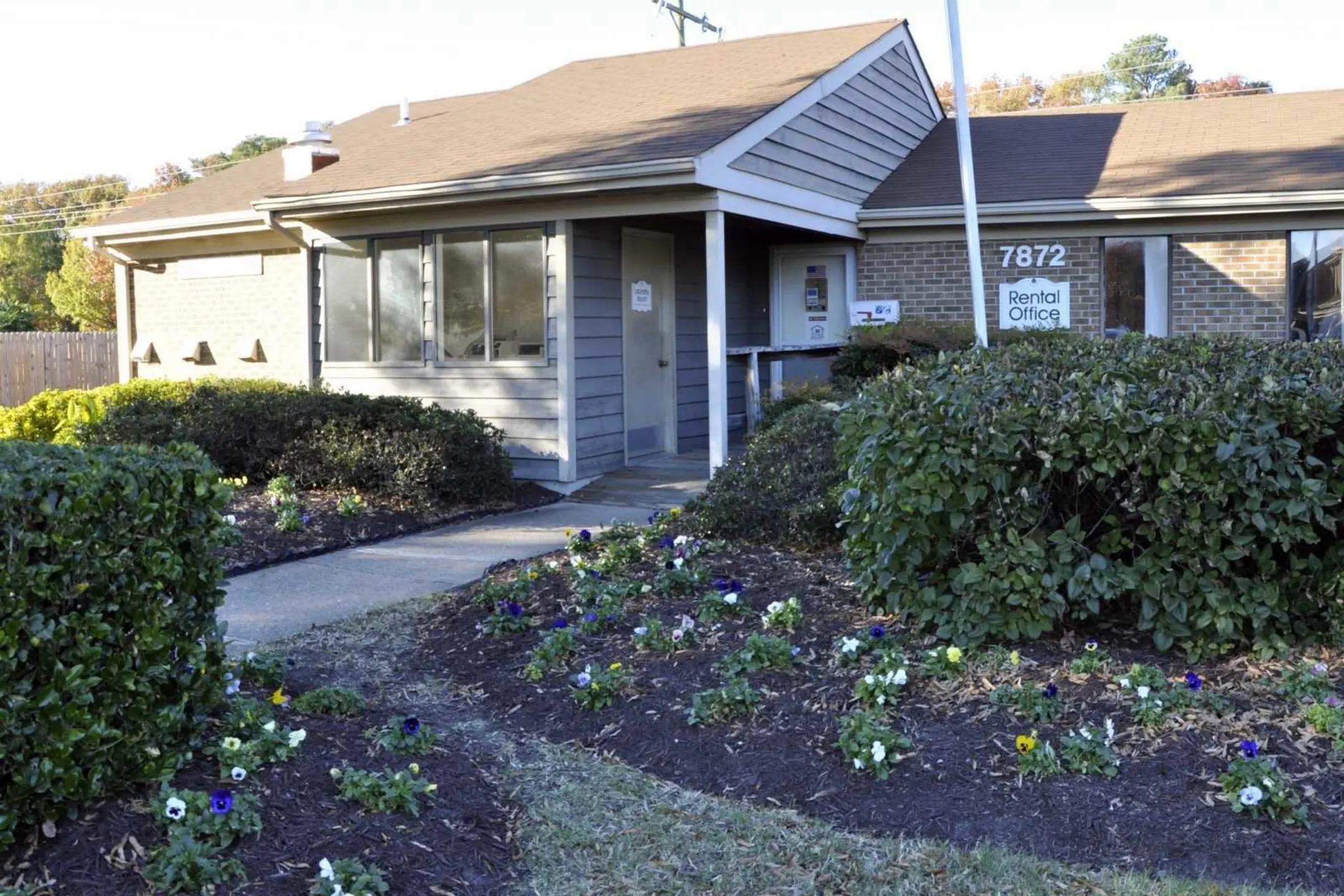 Beechwood Apartments 7872 Ogden Ave Norfolk, VA Apartments for Rent