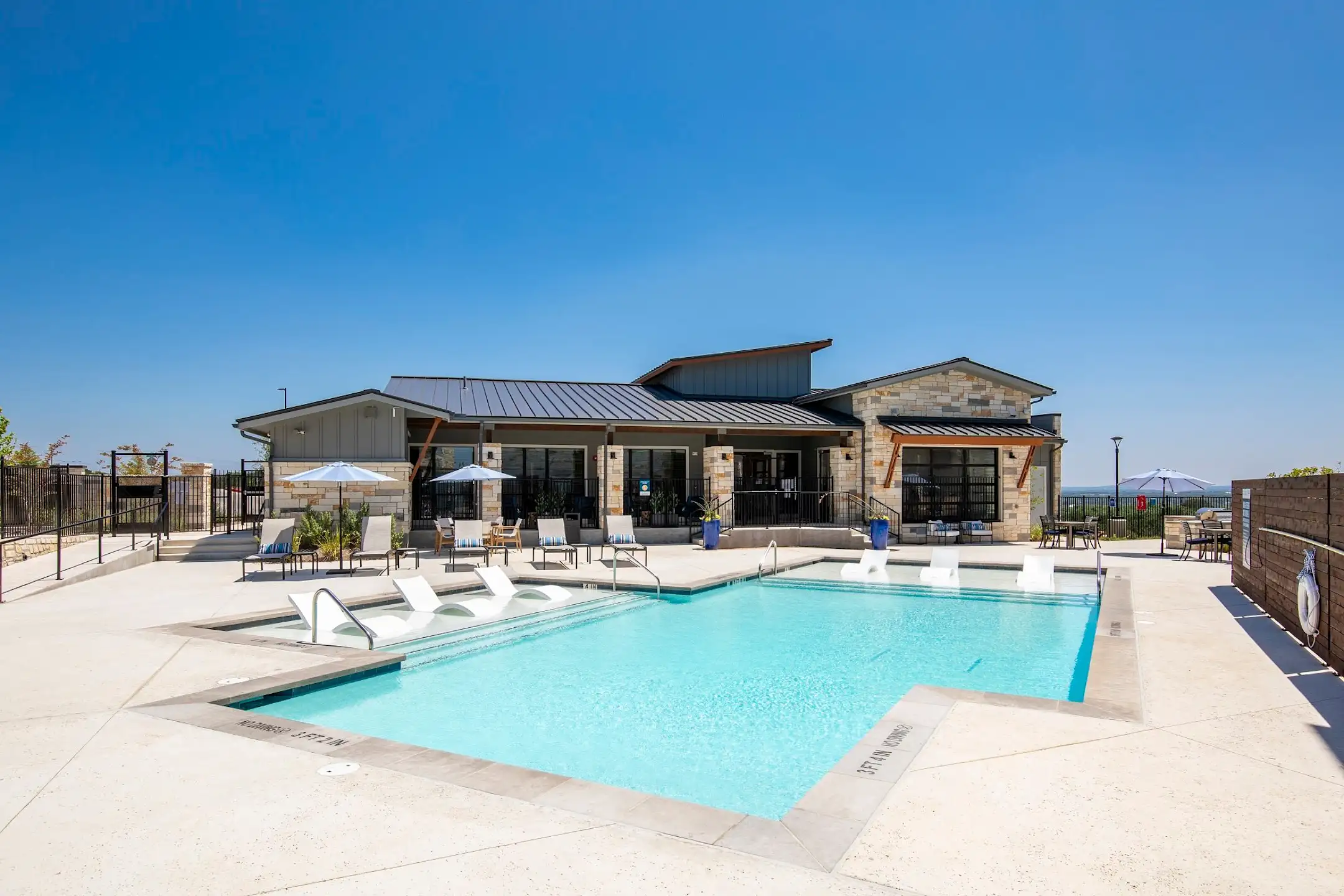 The Ridge Apartments Dripping Springs