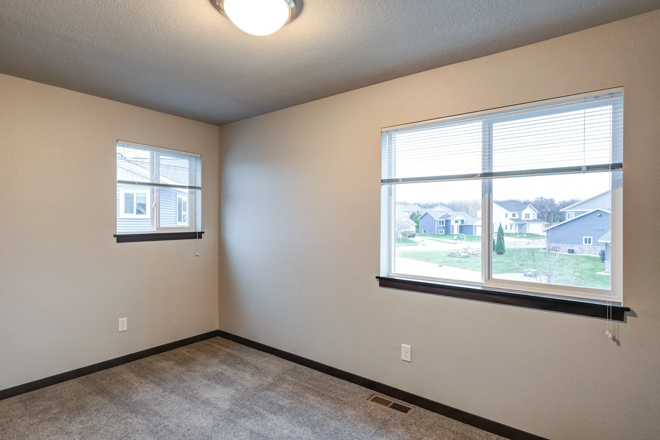 Falcon Heights Townhomes 4400 Red Hawk Drive Southeast Rochester